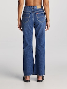 Mid Vintage Bootcut Jean In Blue Harmony