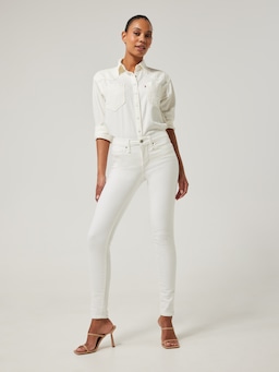 311 Shaping Skinny Jean In Soft Clean White