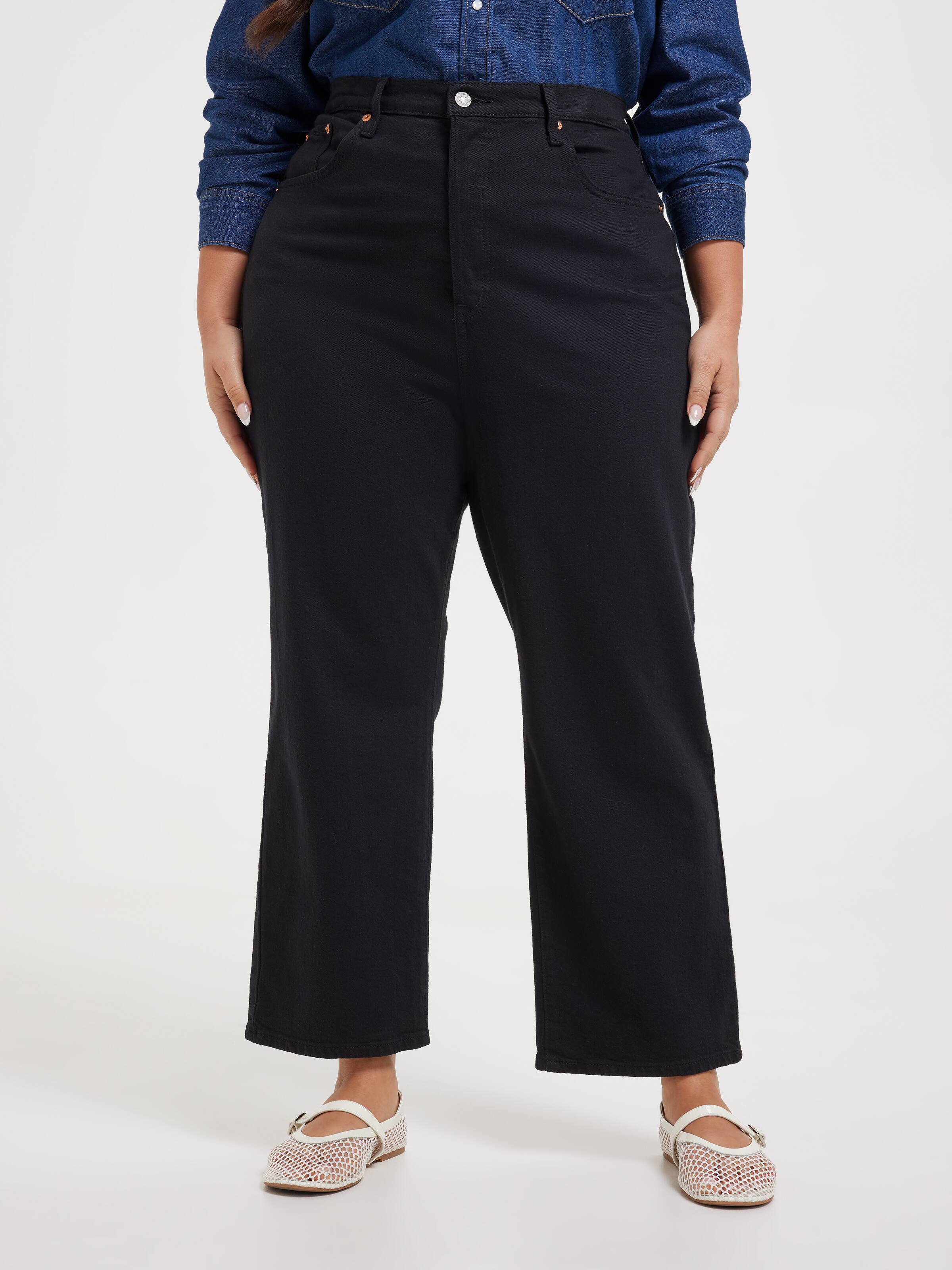 Plus Ribcage Straight Jean In Black