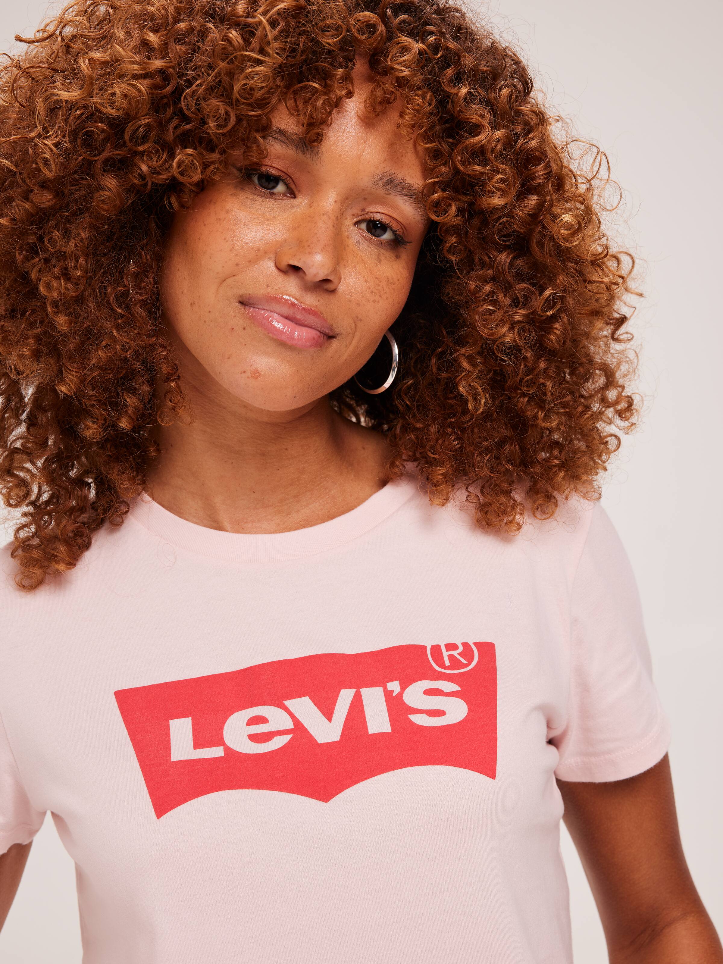 Levi glitter on sale t shirt