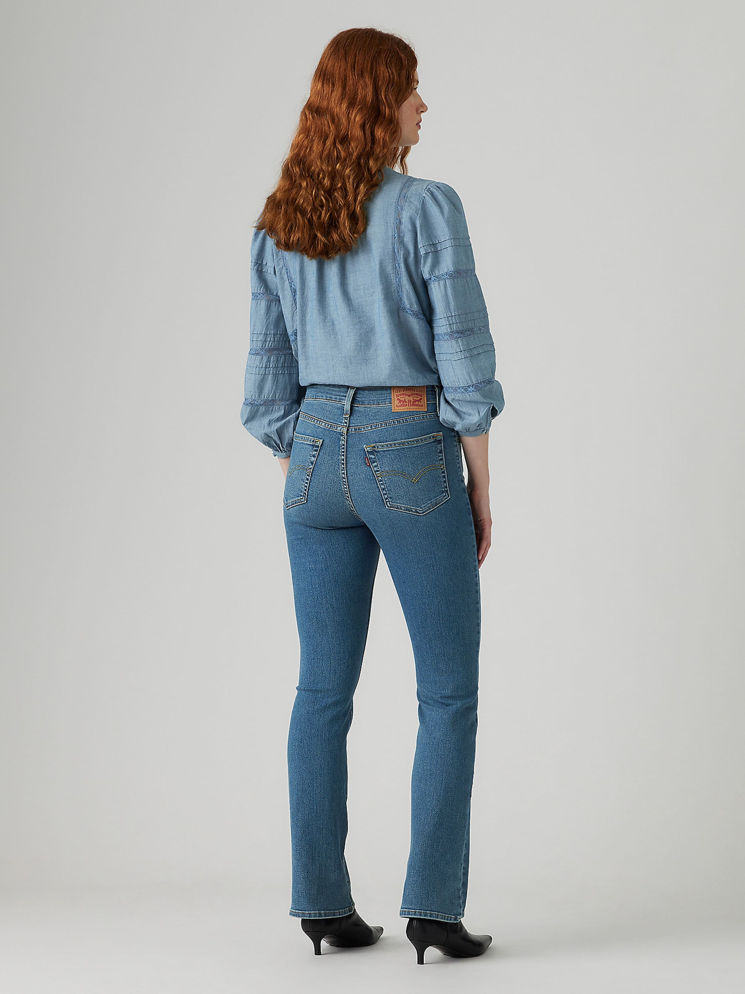 725 High Rise Bootcut In Hint Of Tint