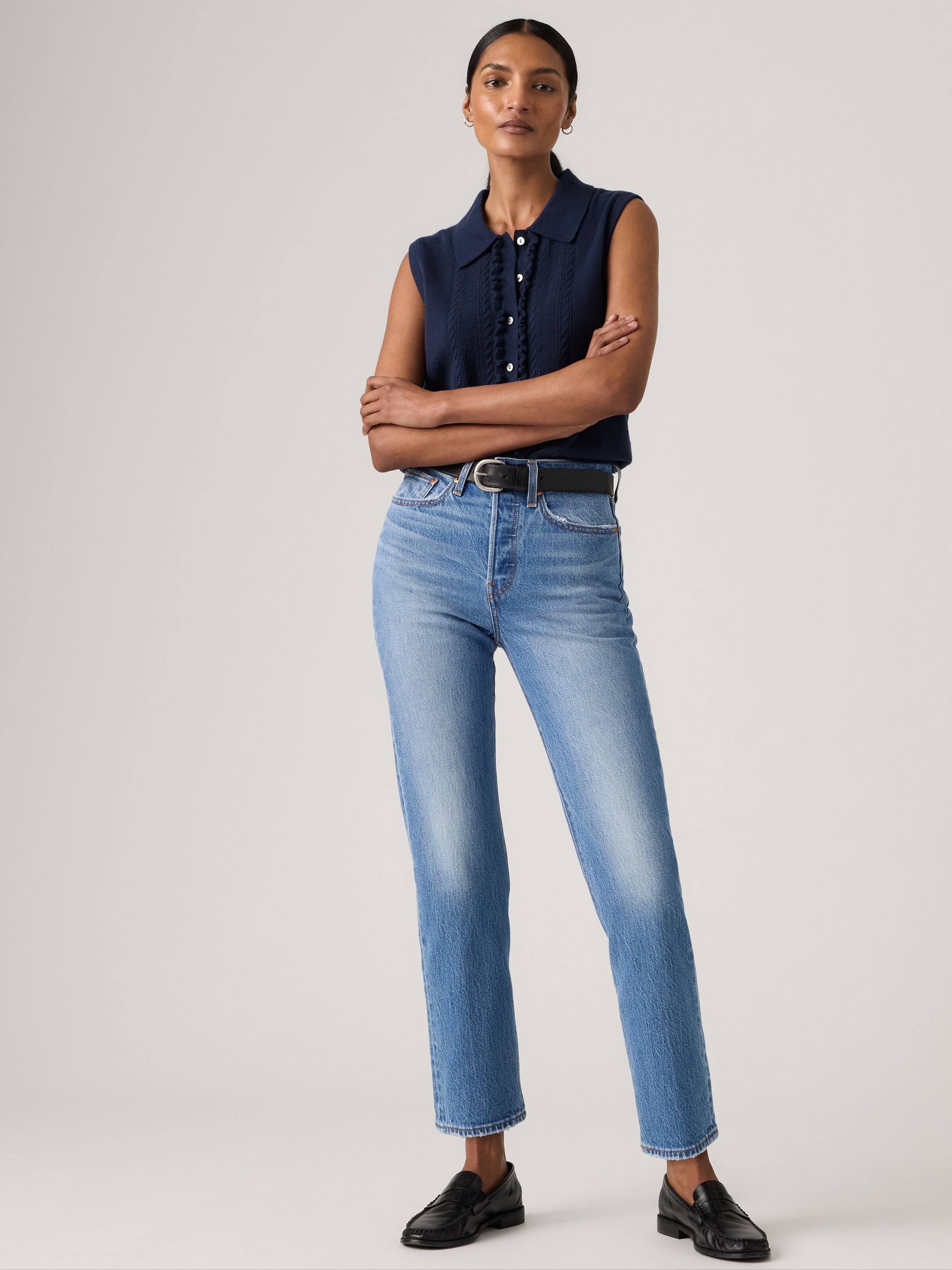 Wedgie Straight In Dance Around