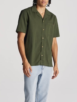 Resort Waffle Shirt In Forest Green