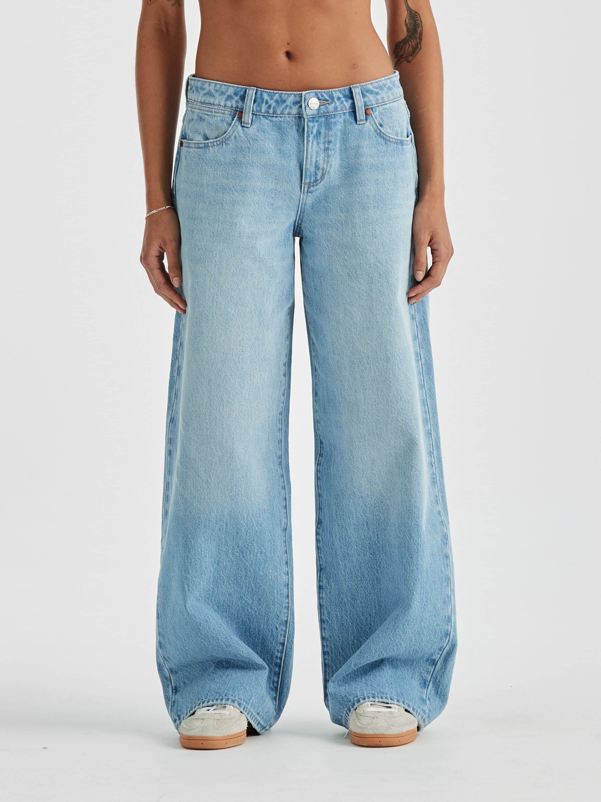 Low Farrah In Groove Blue
