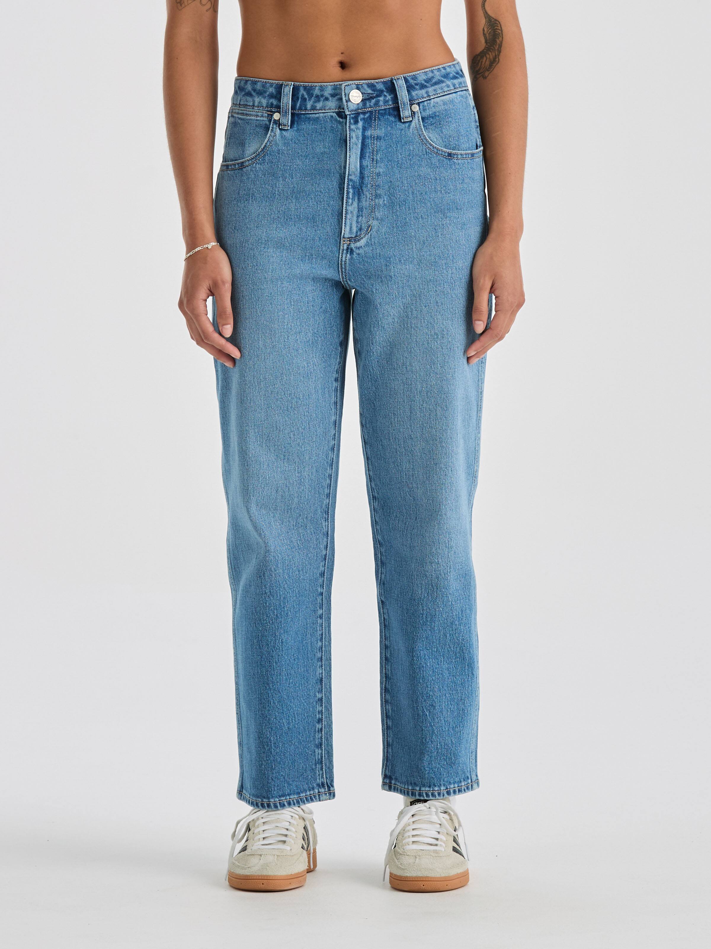 Hi Claudia Crop In Live Blue