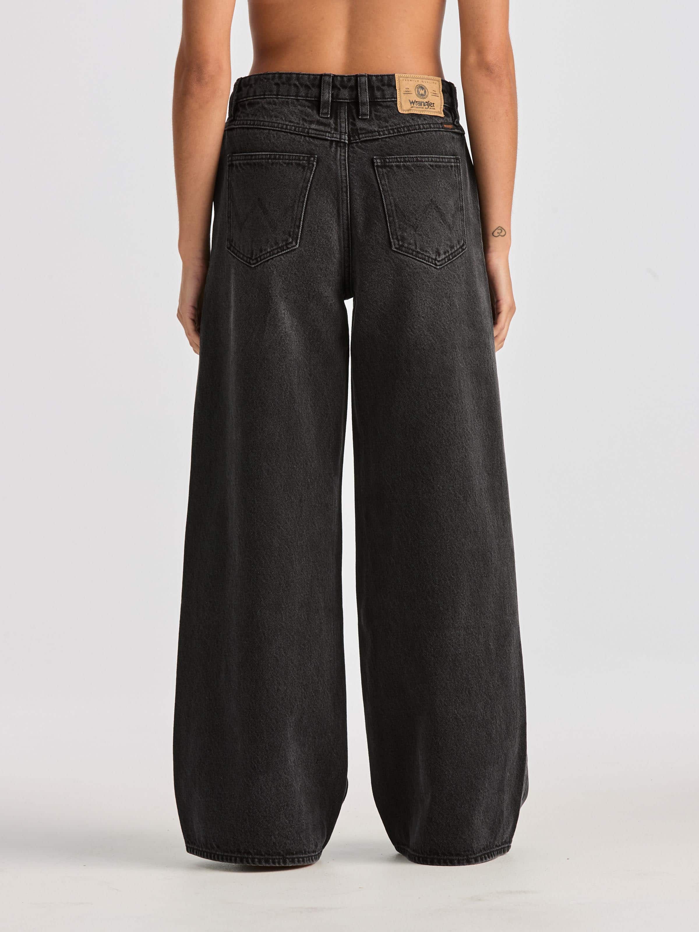 Mid Stevie Petite In Nightwatch Black