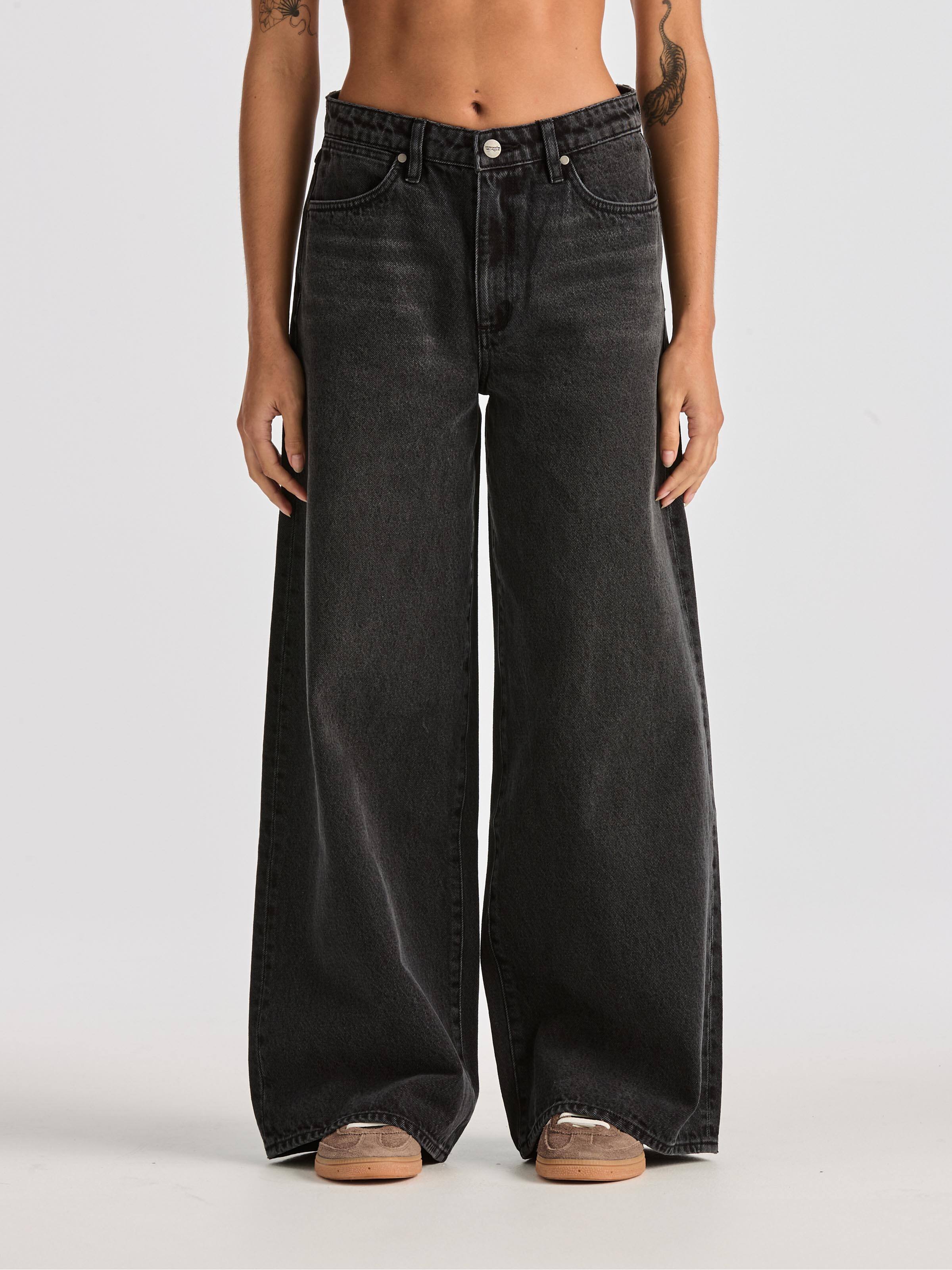 Mid Stevie Petite In Nightwatch Black