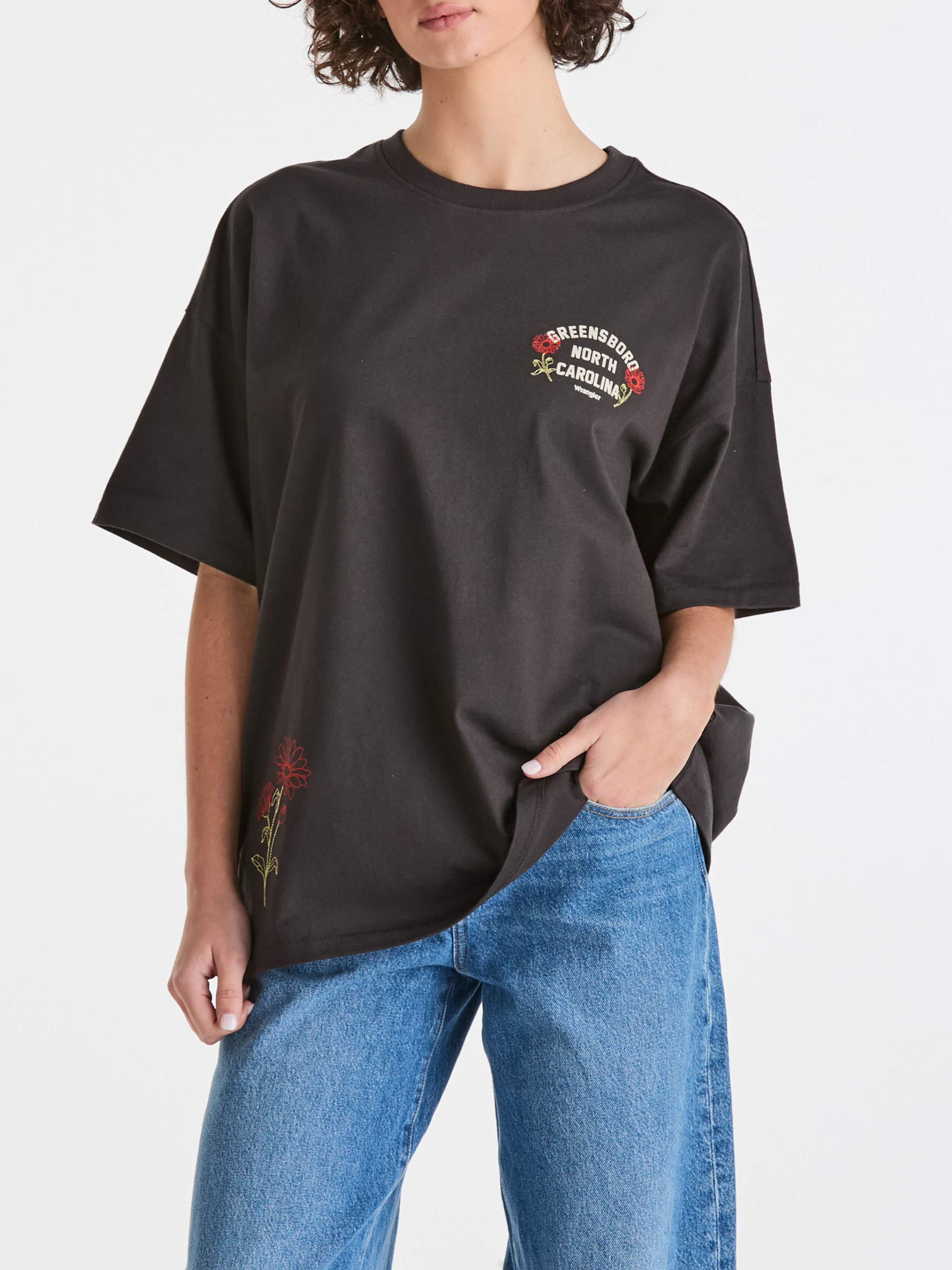 Team 47 Boxy Slouch Tee In Worn Black
