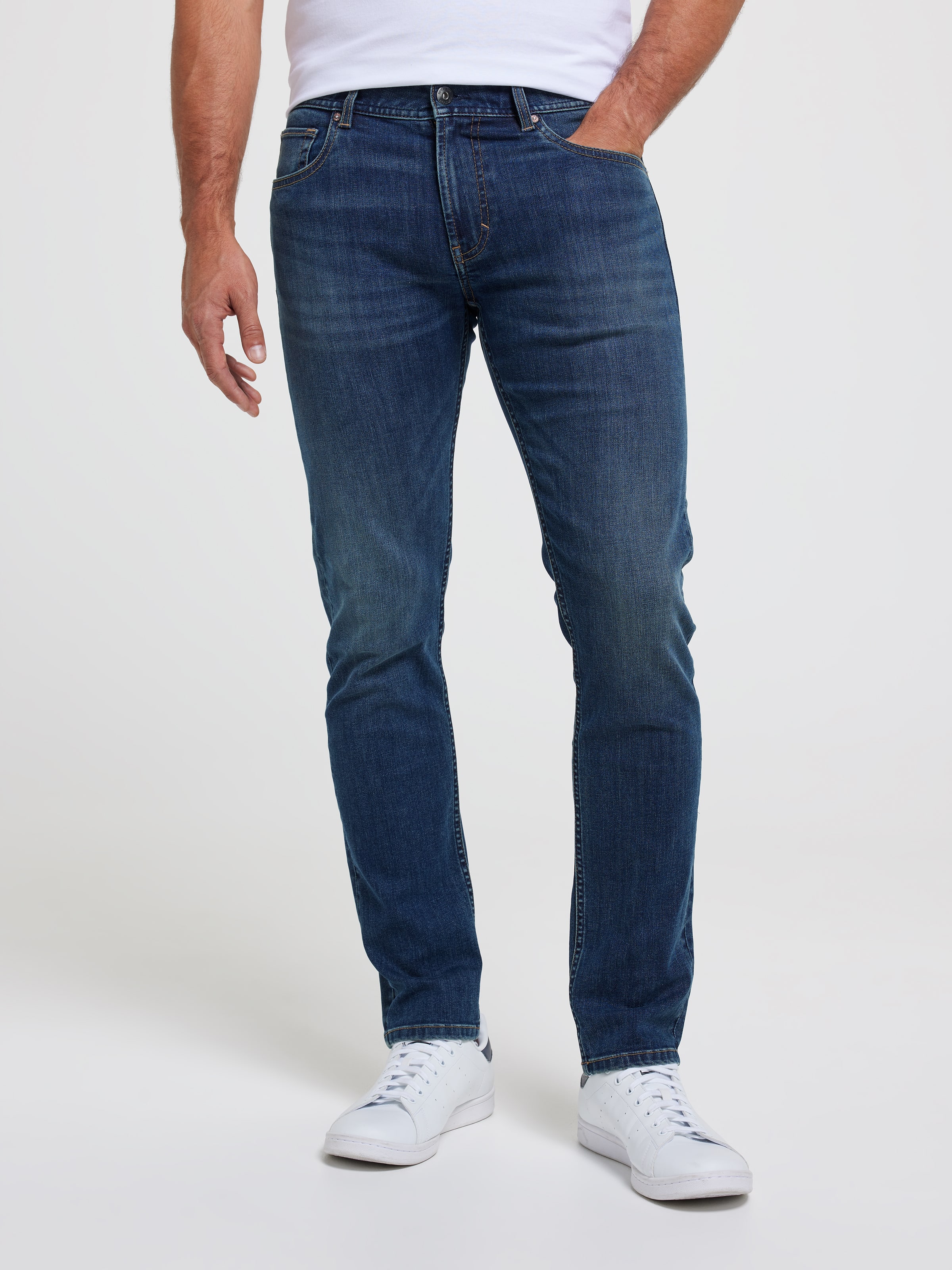 Stretch Slim Tapered Leg