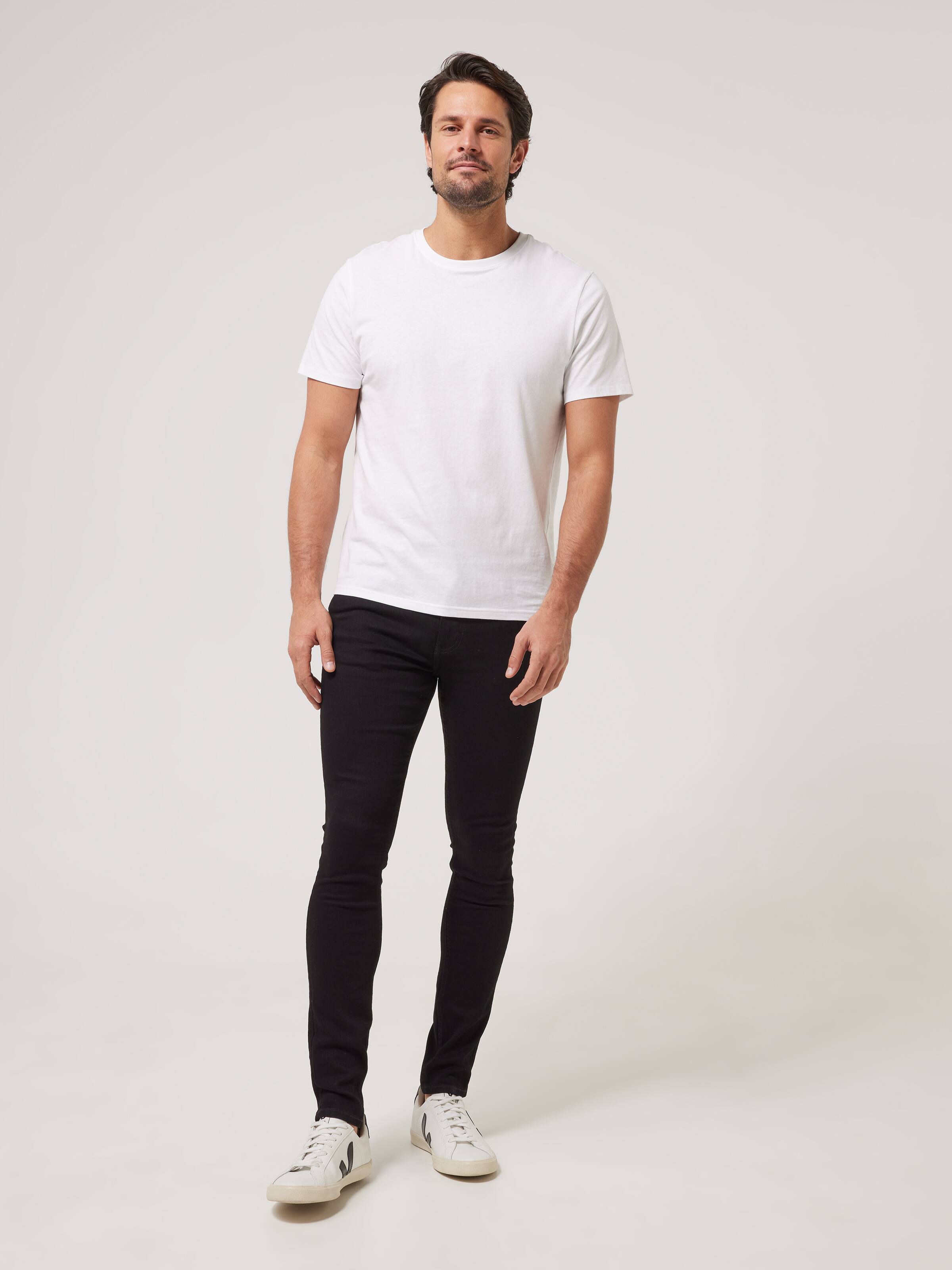 Stretch Skinny Tapered Leg Jean