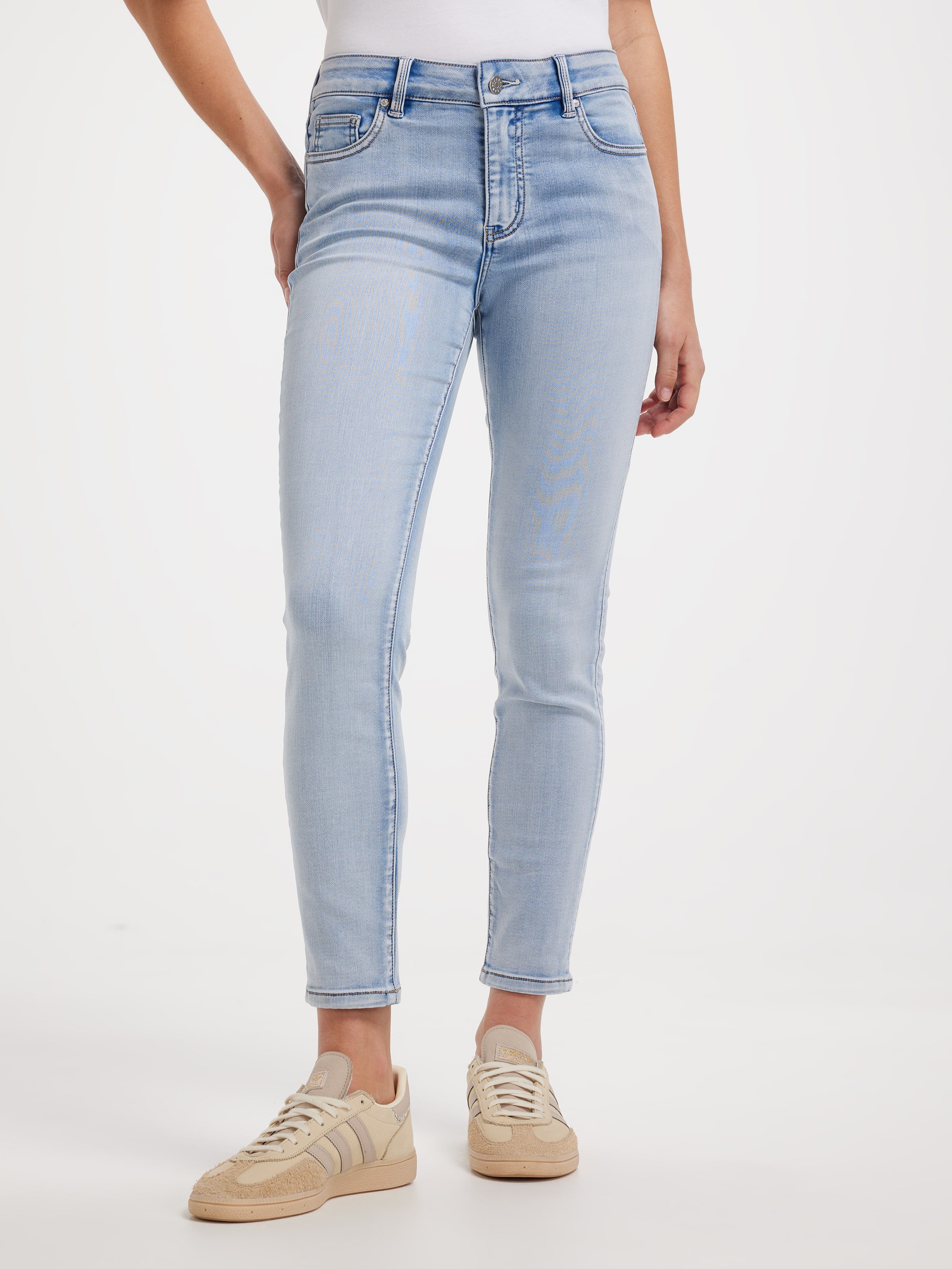 Amaze Skinny Ankle Jean