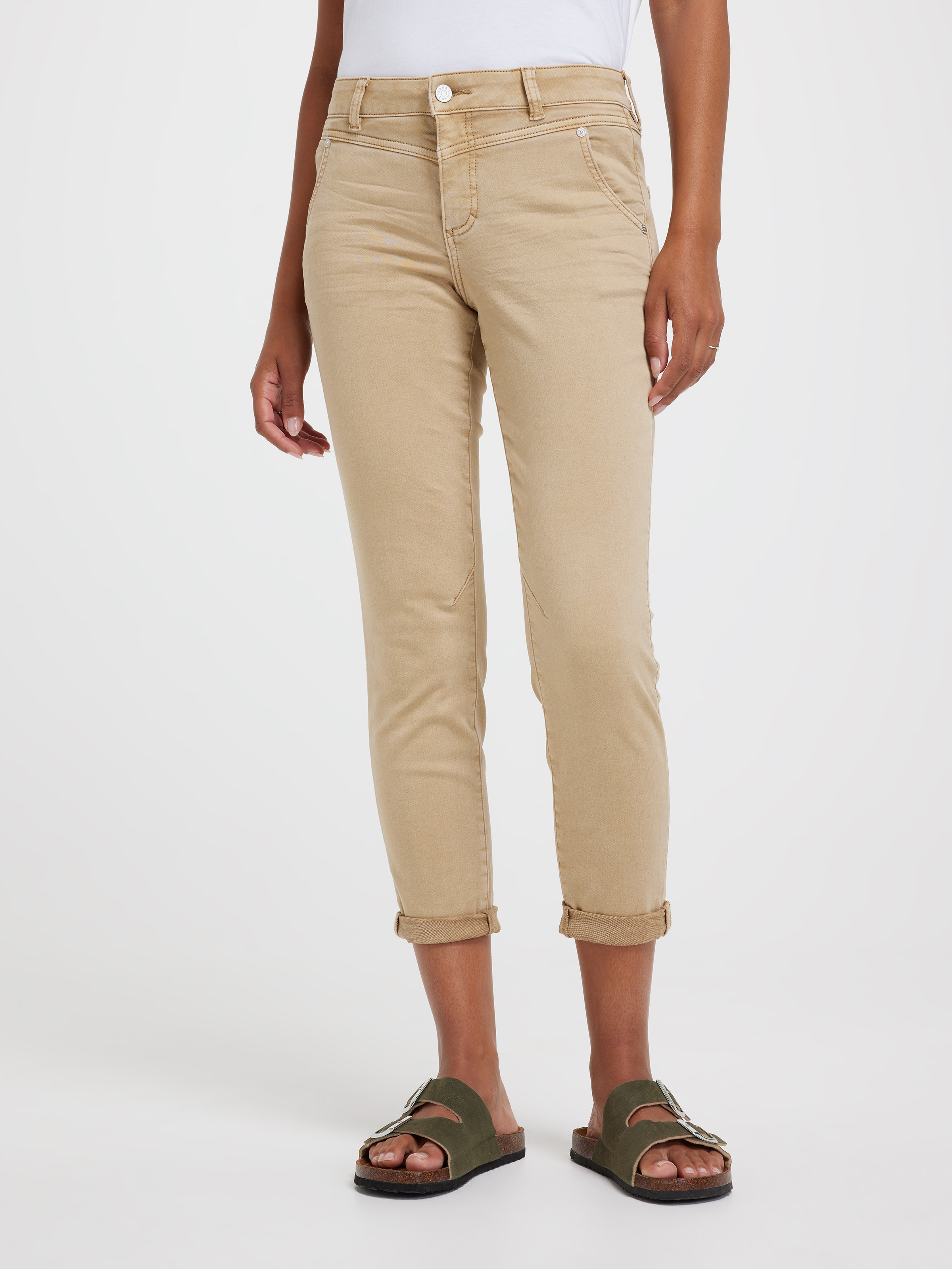 Amaze Yoke Front Boyfriend Jean