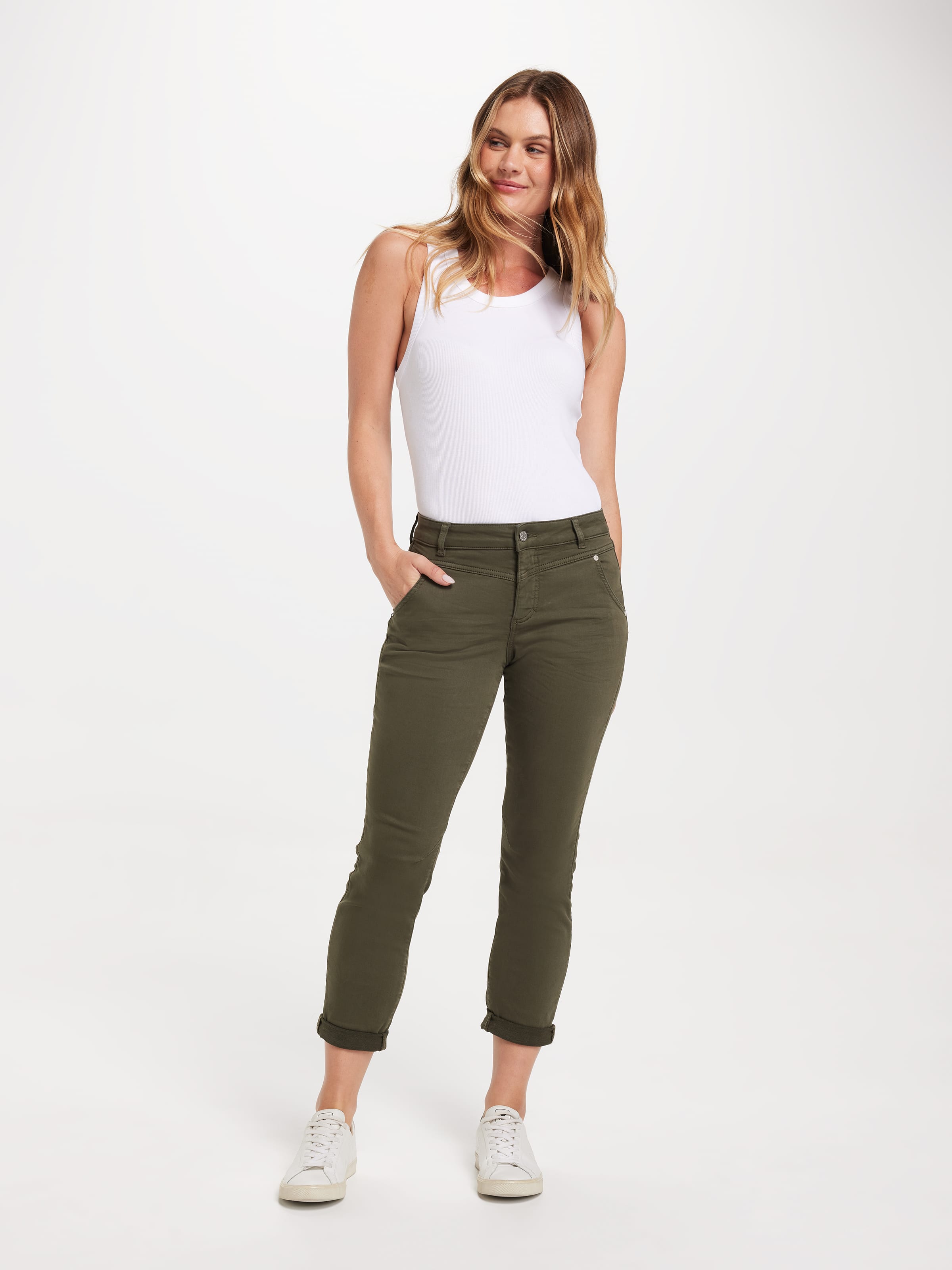 Amaze Yoke Front Boyfriend Jean