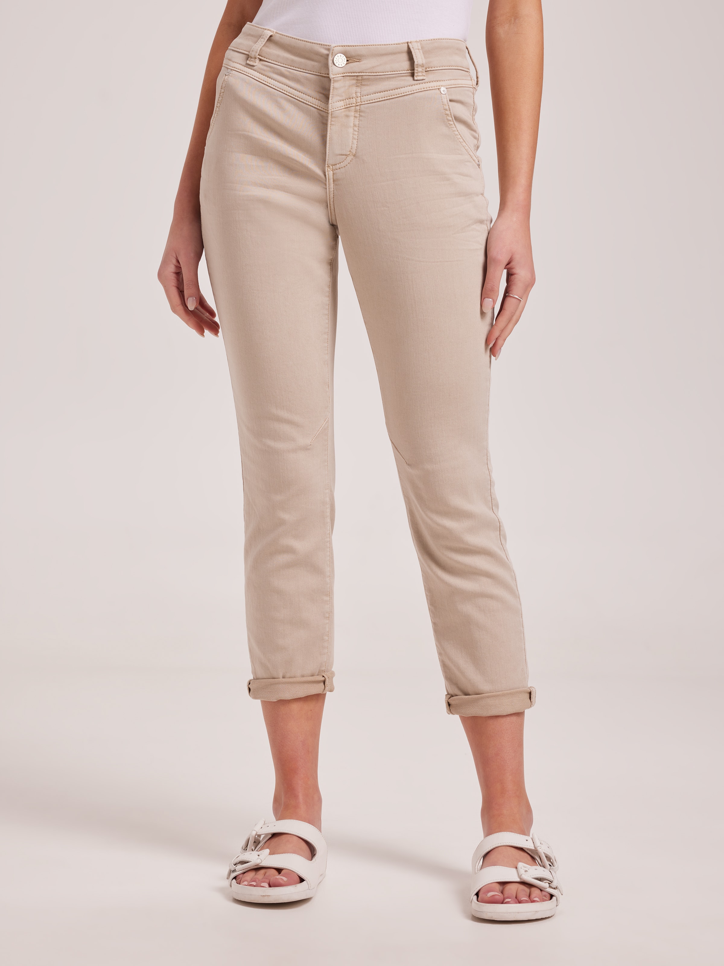 Amaze Yoke Front Boyfriend Jean