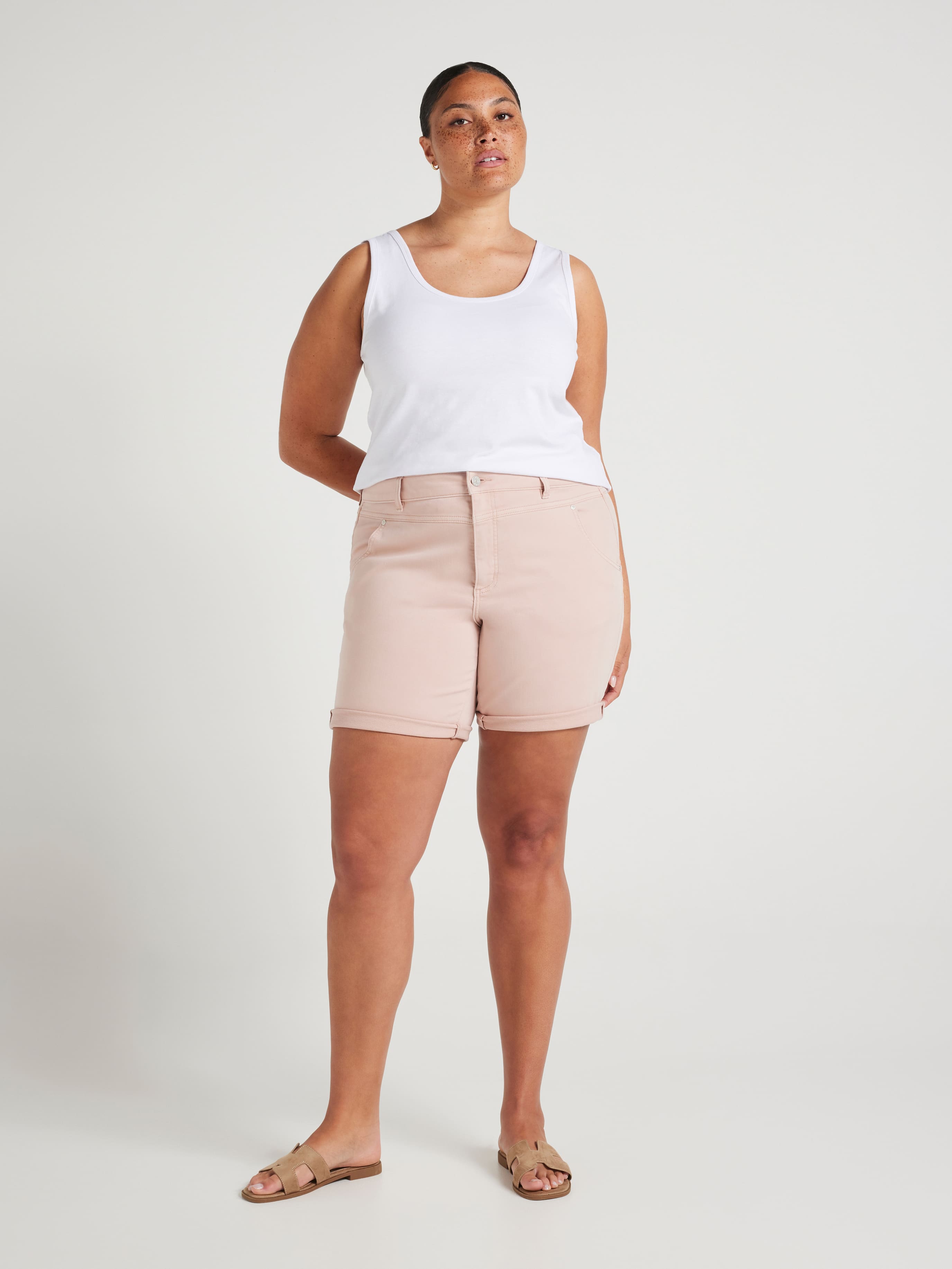 Curve Amaze Mid Rise Girlfriend Short