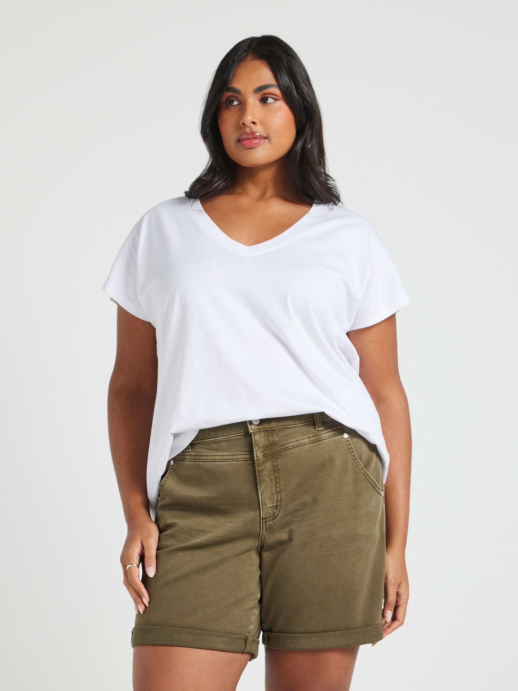 Curve Amaze Mid Rise Girlfriend Short