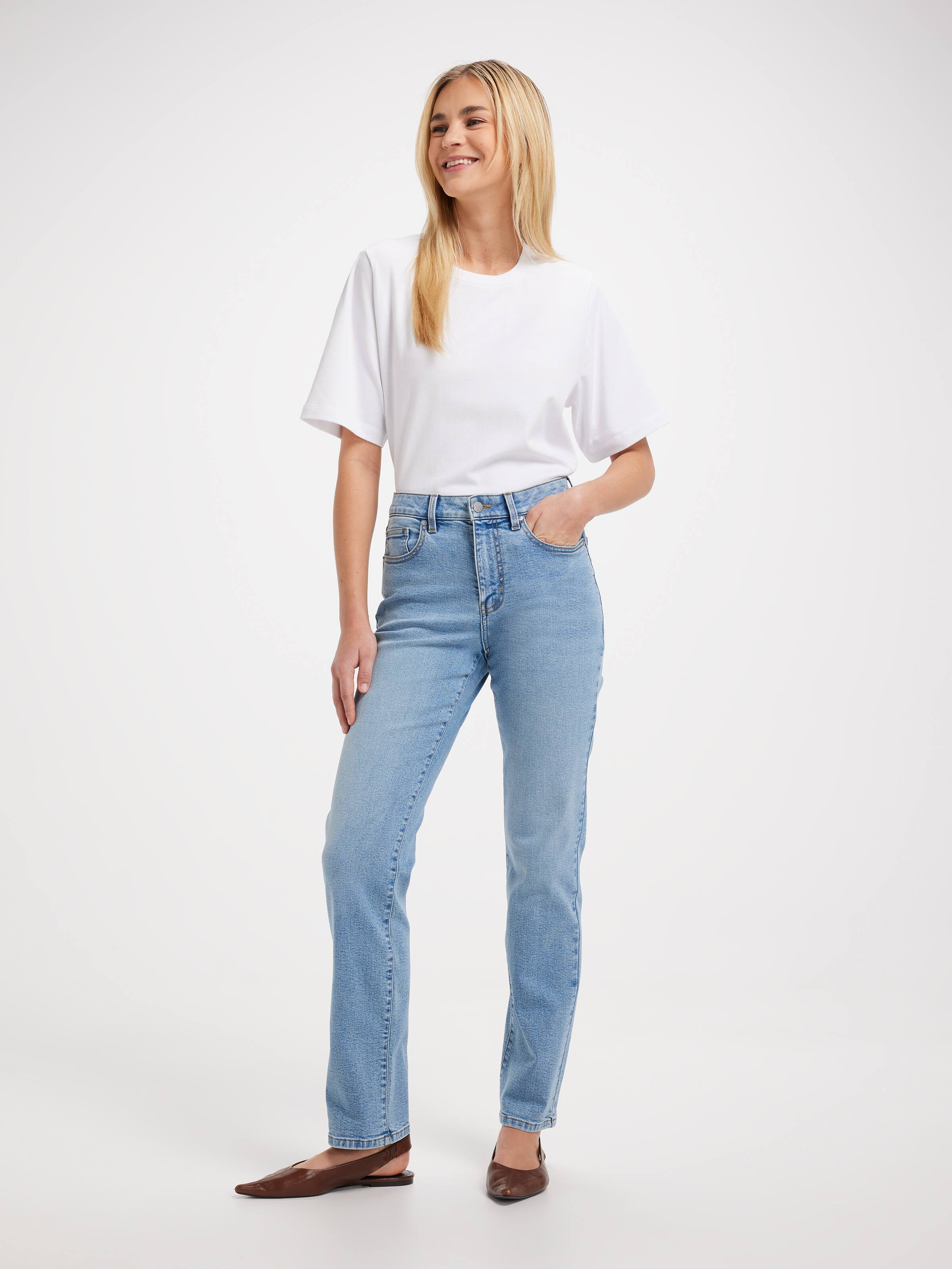 Originals High Rise Straight Jean