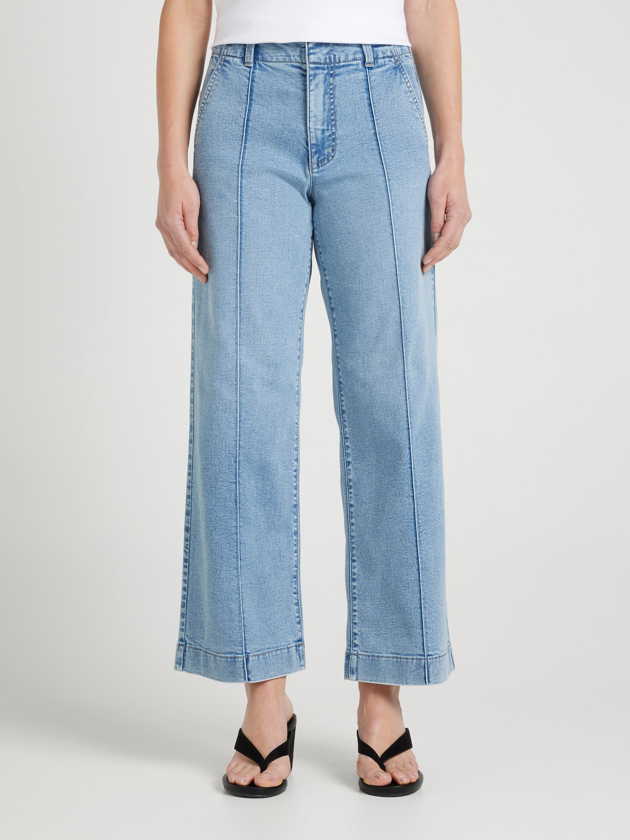 Originals Wide Ankle Pintuck Jean