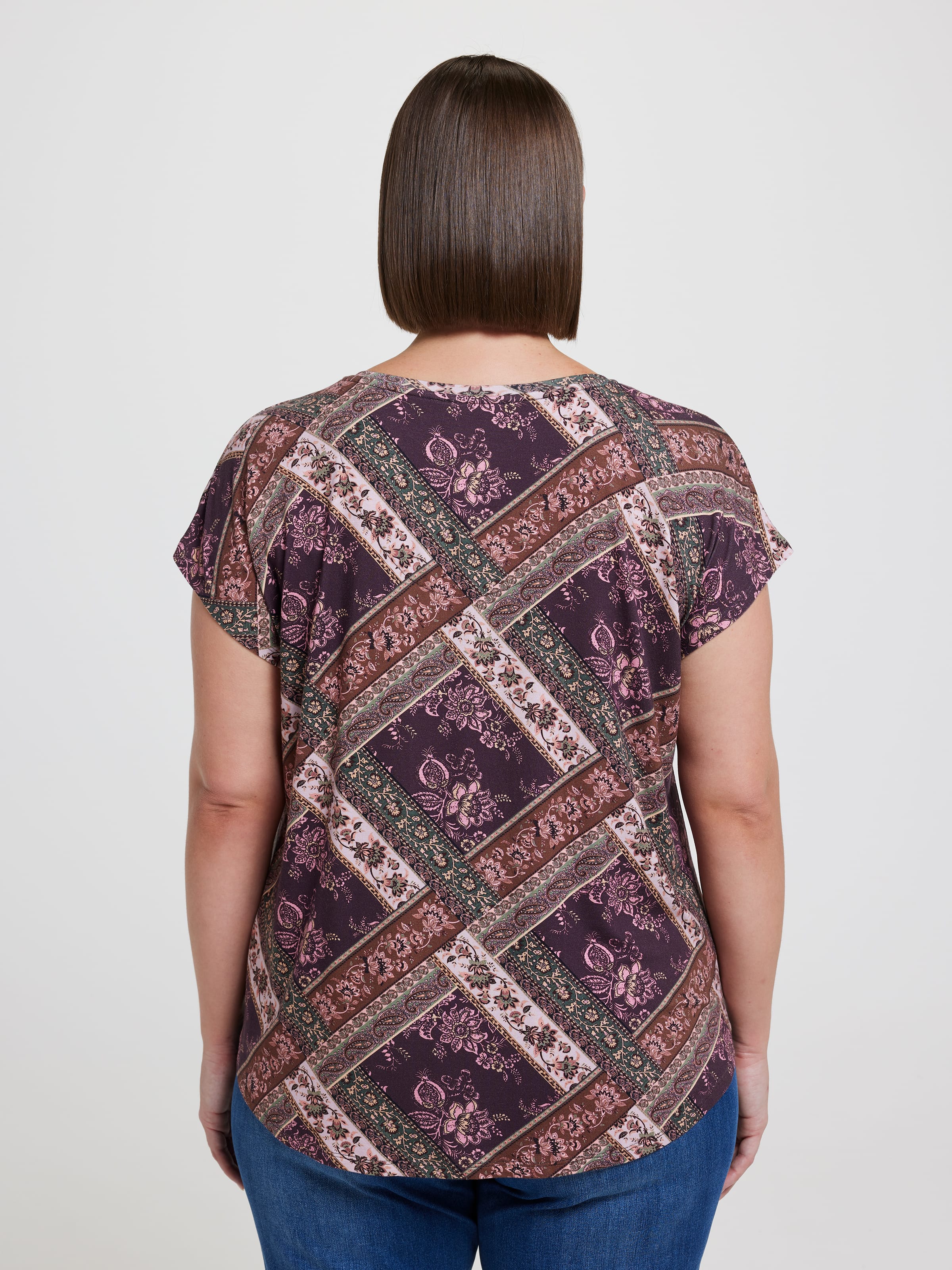 Curve Luxe V Neck Tee