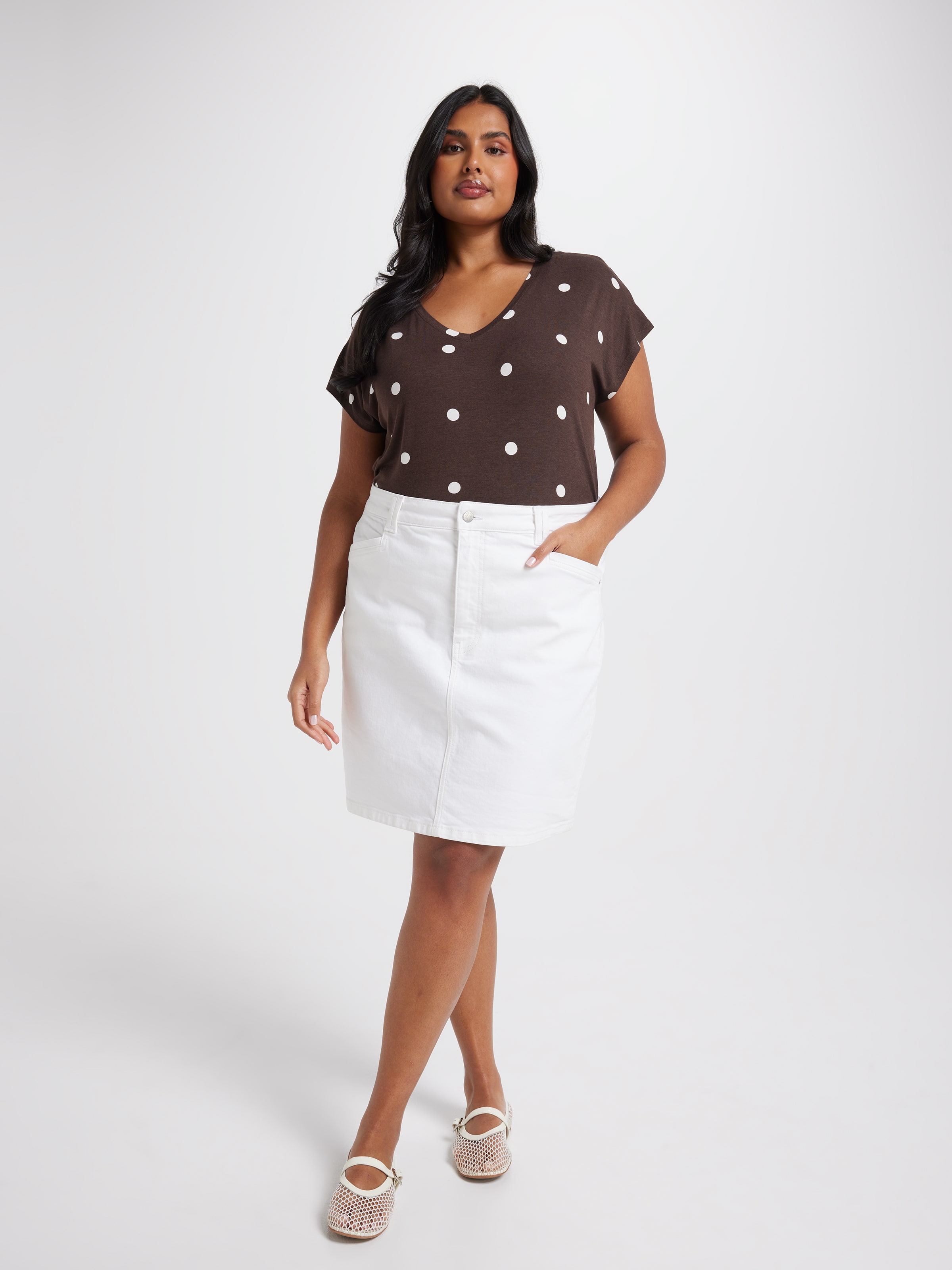 Curve Luxe V Neck Tee