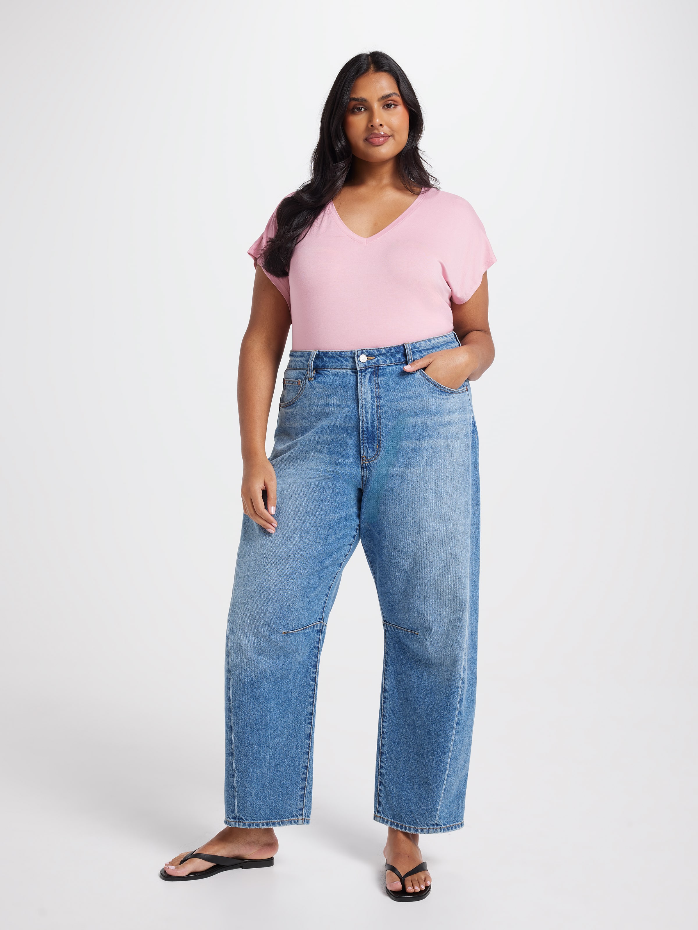 Curve Luxe V Neck Tee