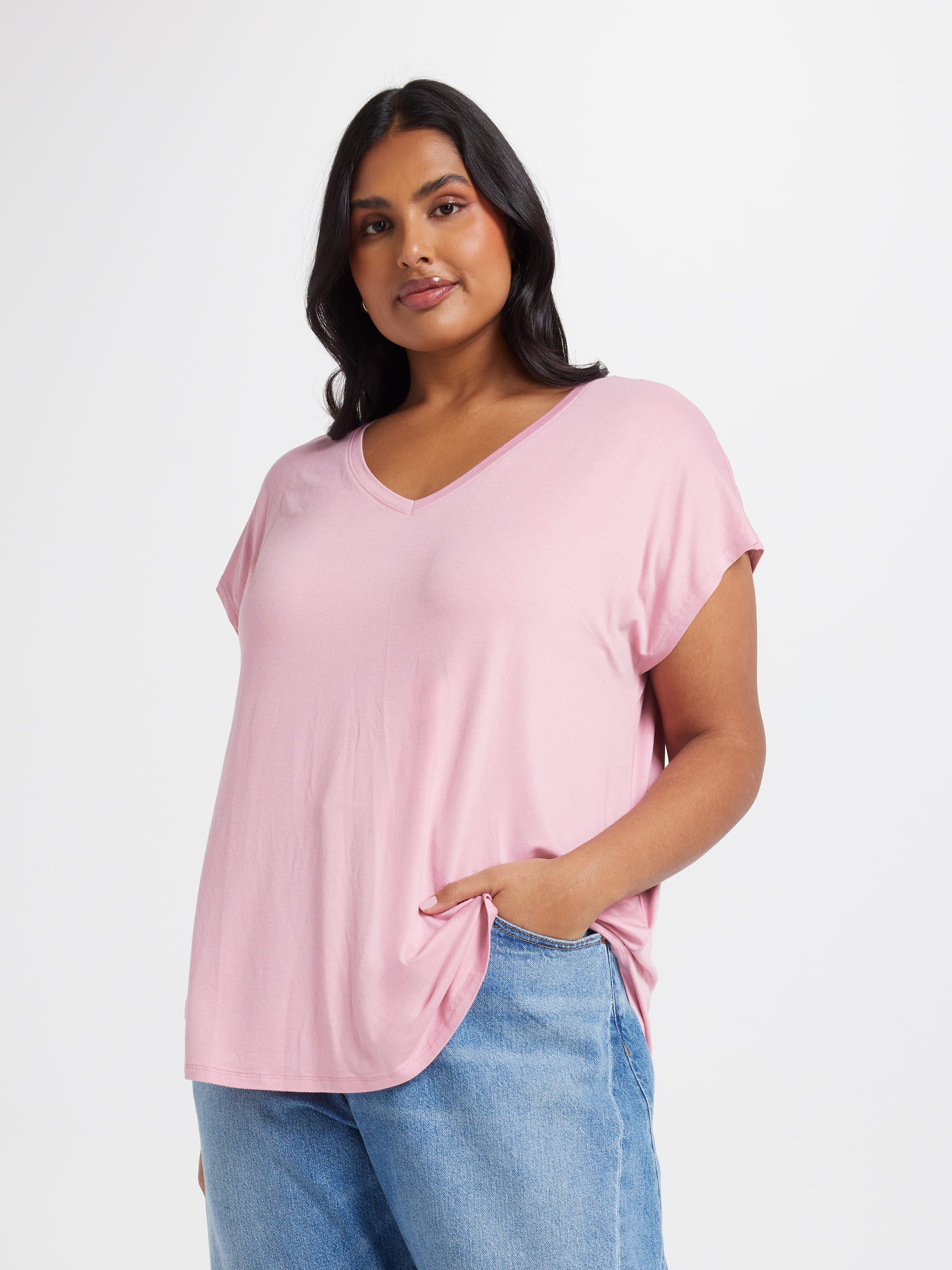 Curve Luxe V Neck Tee
