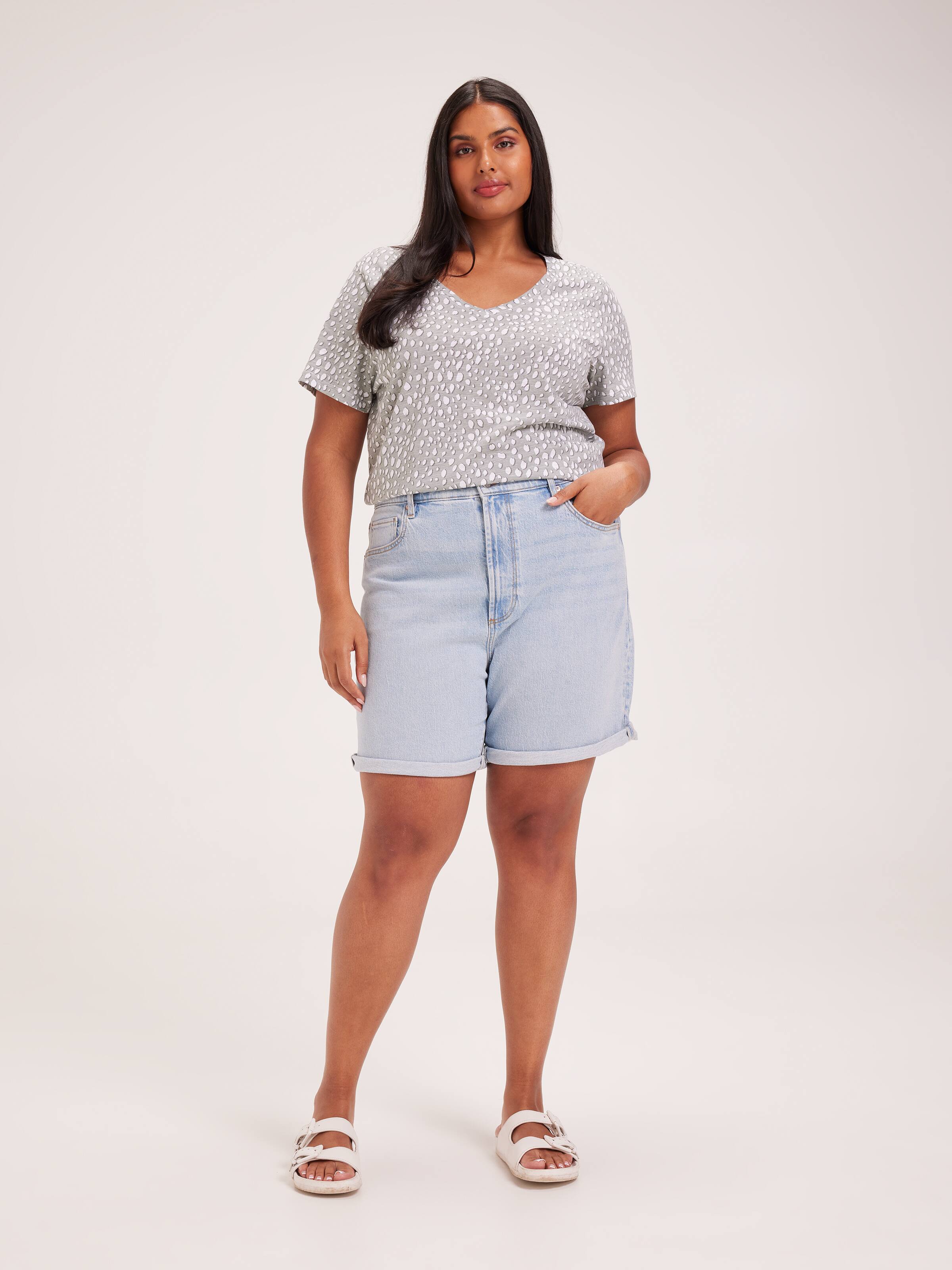 Curve Perfect V Neck Boyfriend Tee