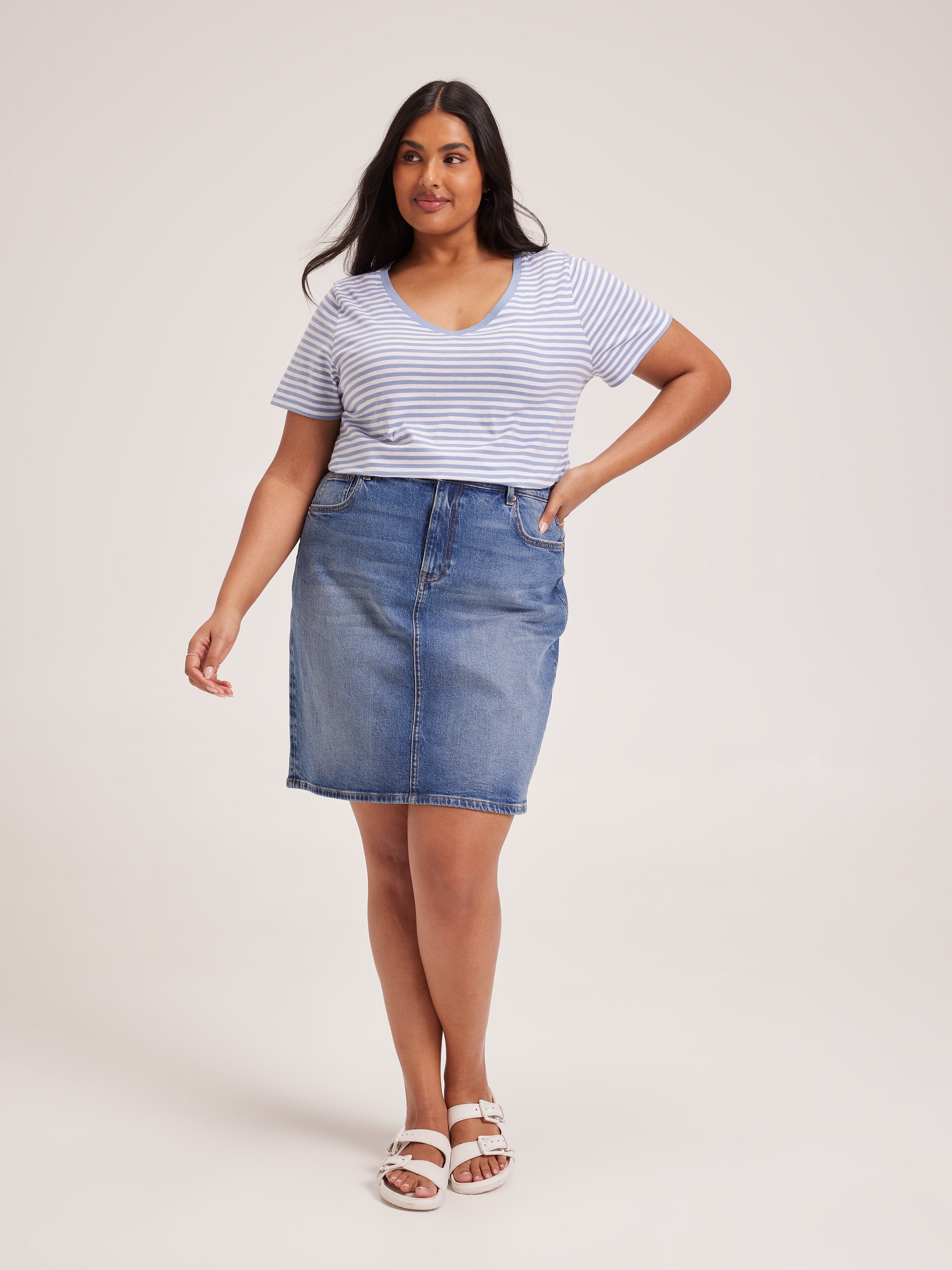 Curve Perfect V Neck Boyfriend Tee