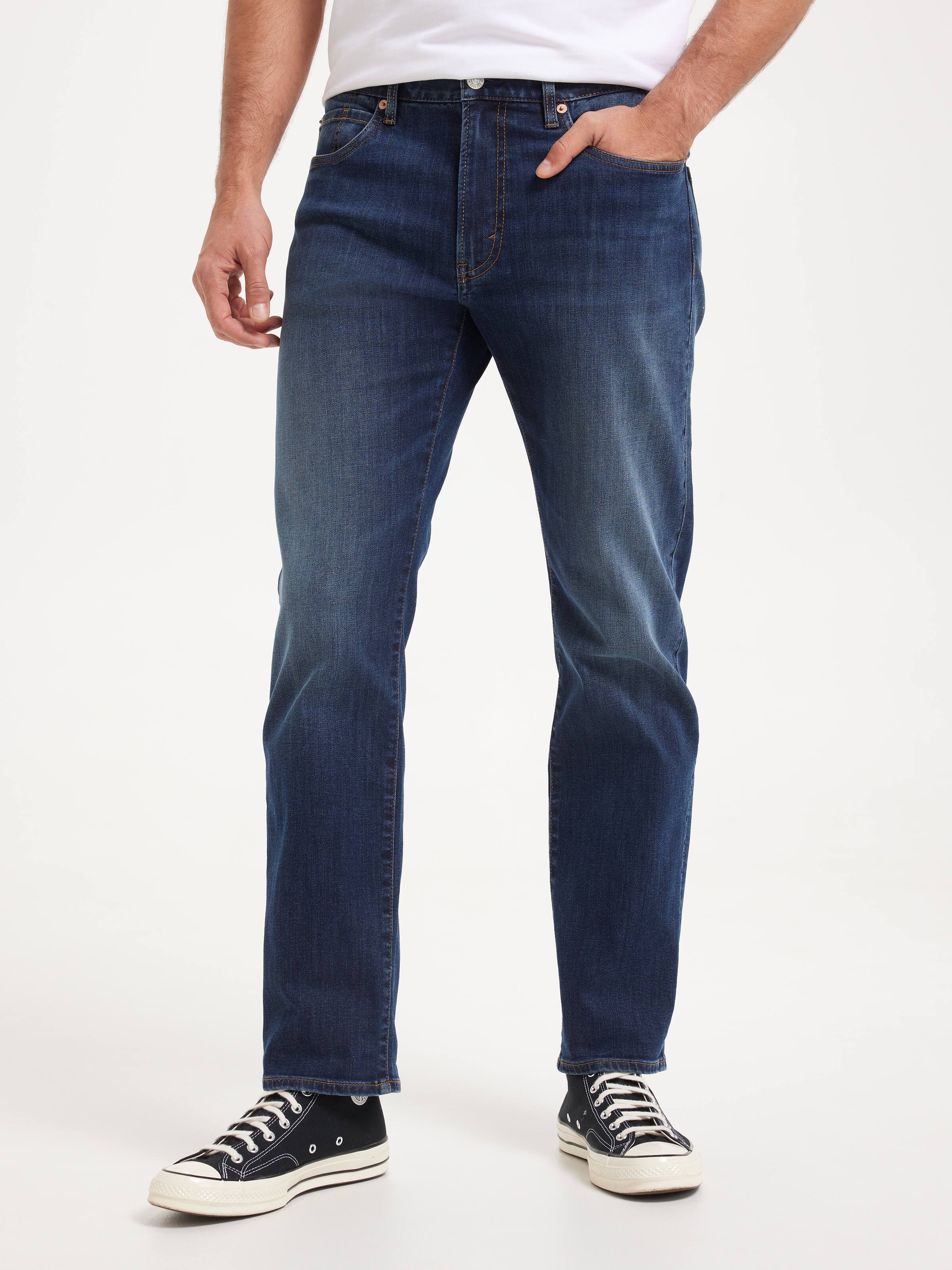 Stretch Relaxed Tapered Leg