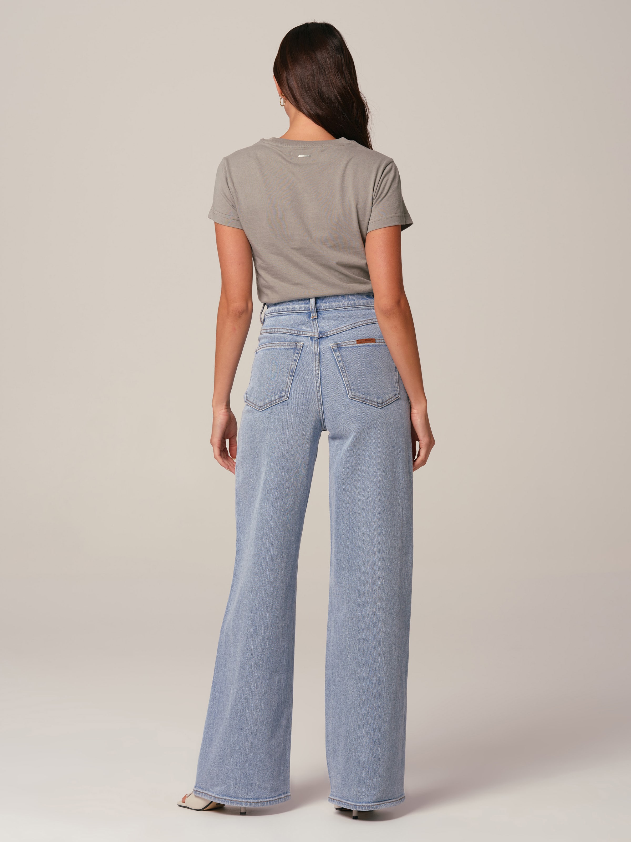 Hi Aline Jean In Courtney