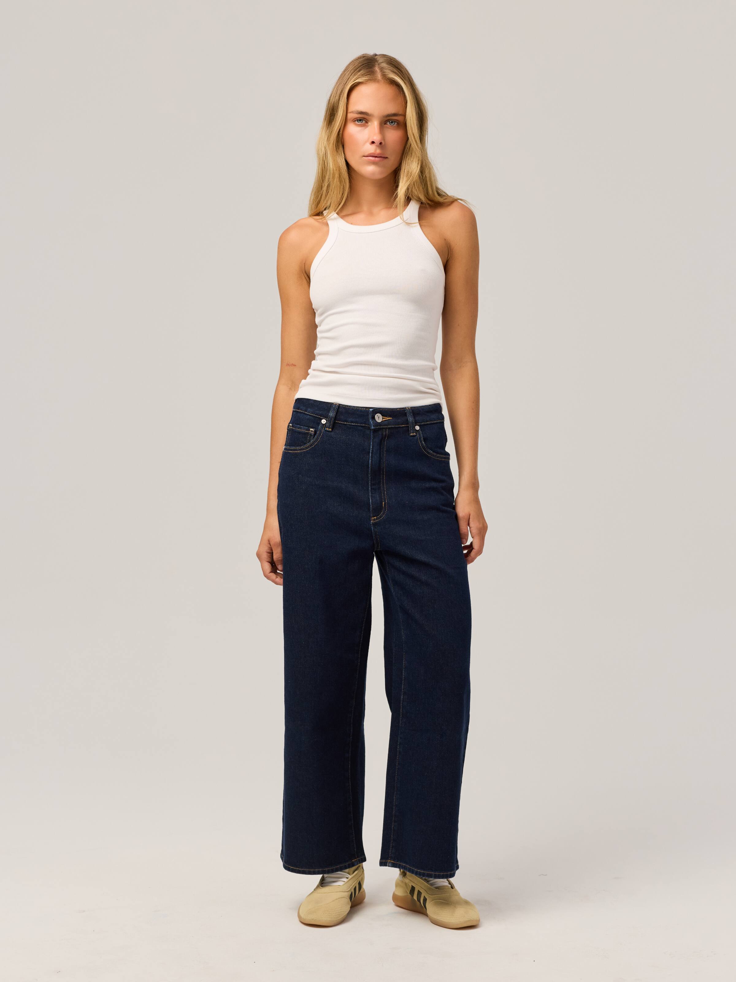 Hi Aline Crop In Isabel Rinse