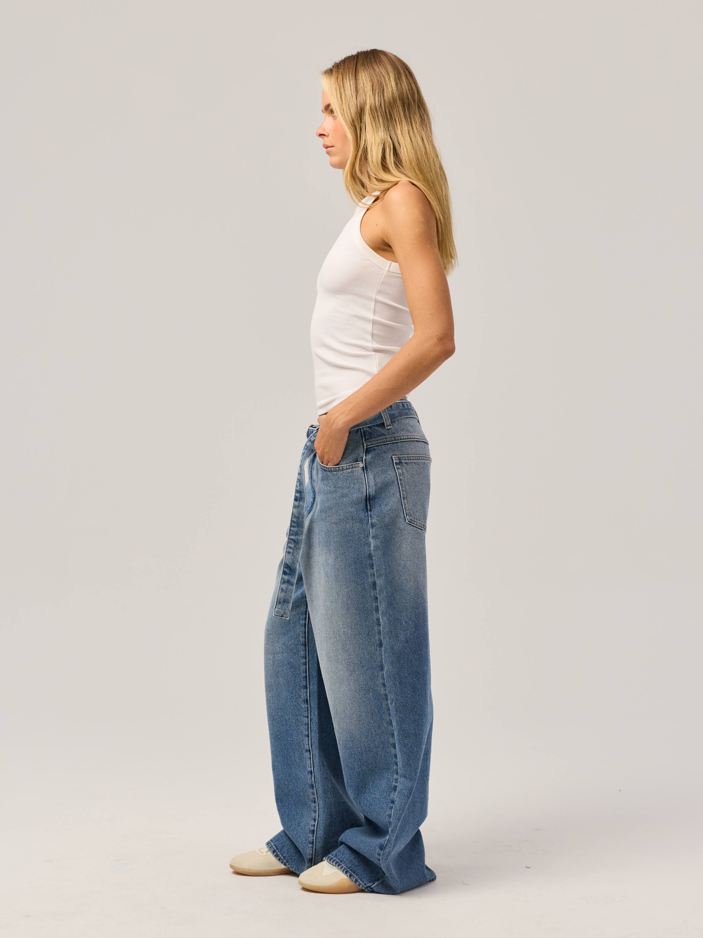 Mid Super Loose Belt In Tessa