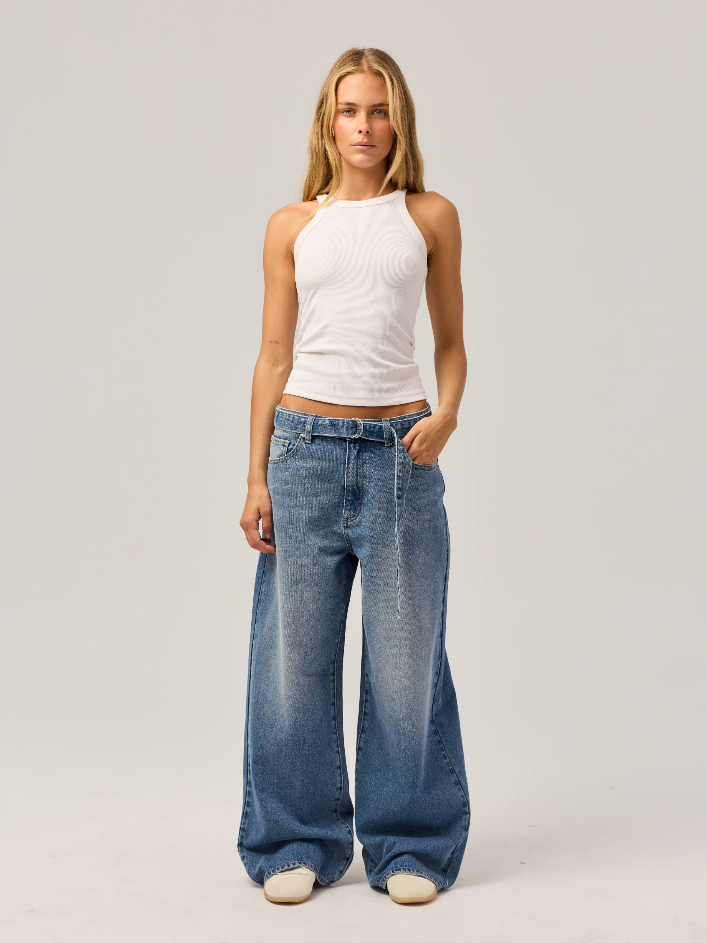 Mid Super Loose Belt In Tessa