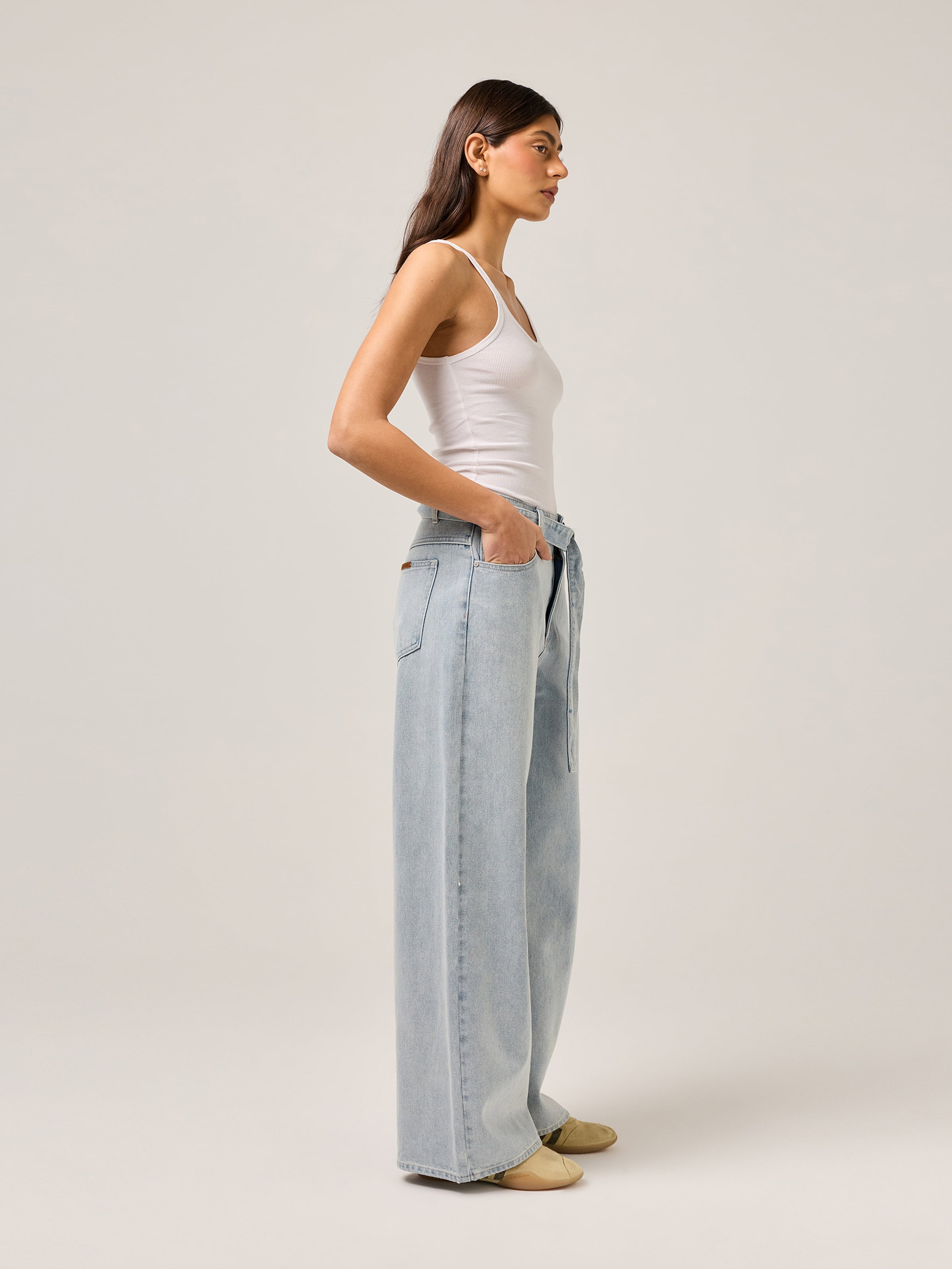 Mid Rise Super Loose Jean In Estel