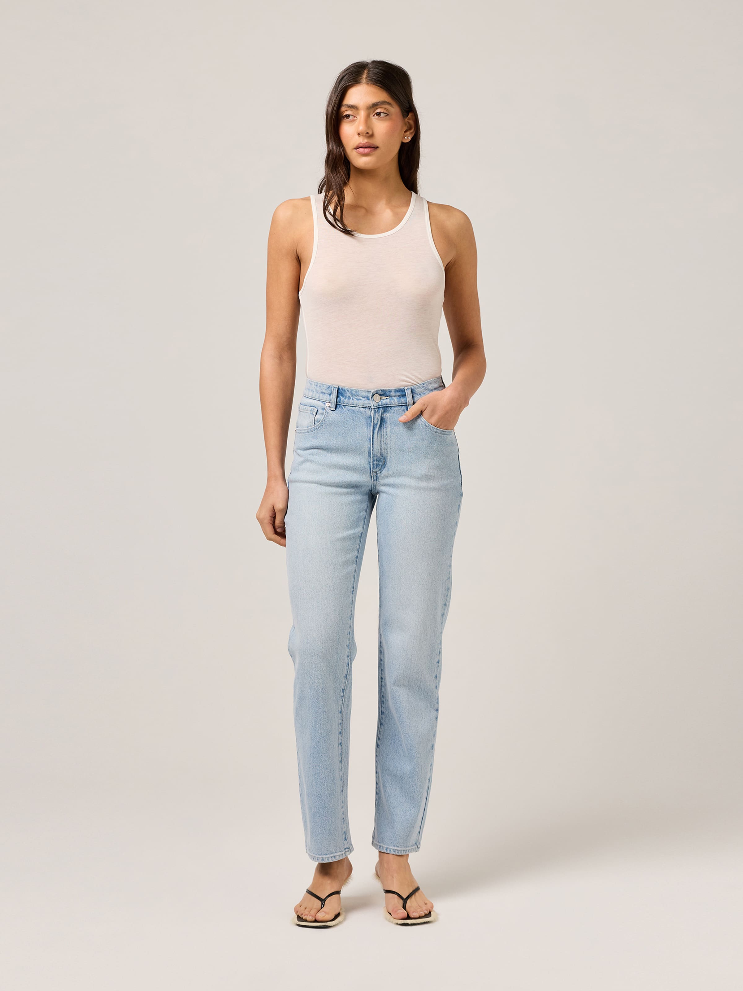 Mid Stovepipe Jeans In Mary