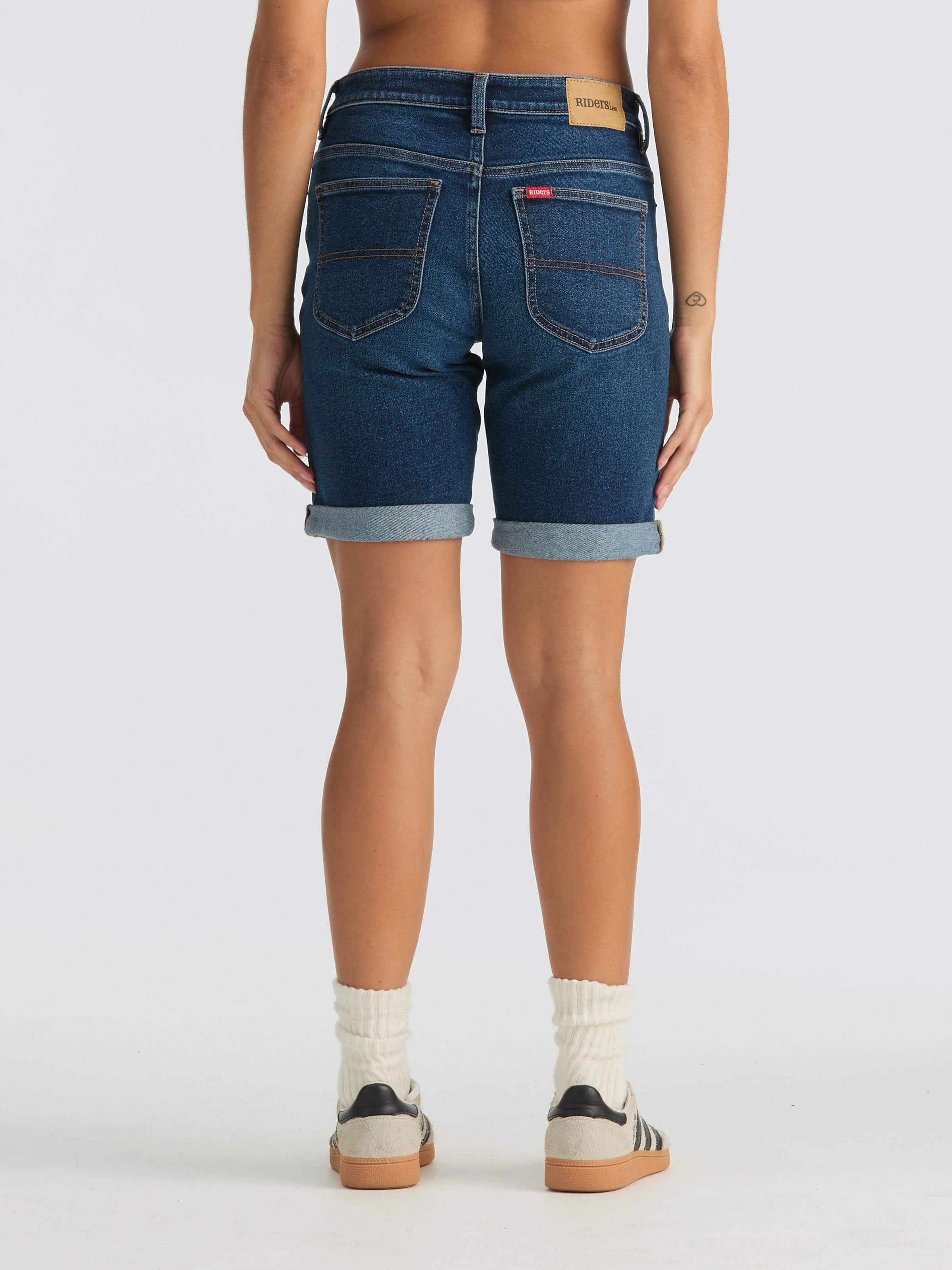 Low Rise Kneelngth Short In Indigo