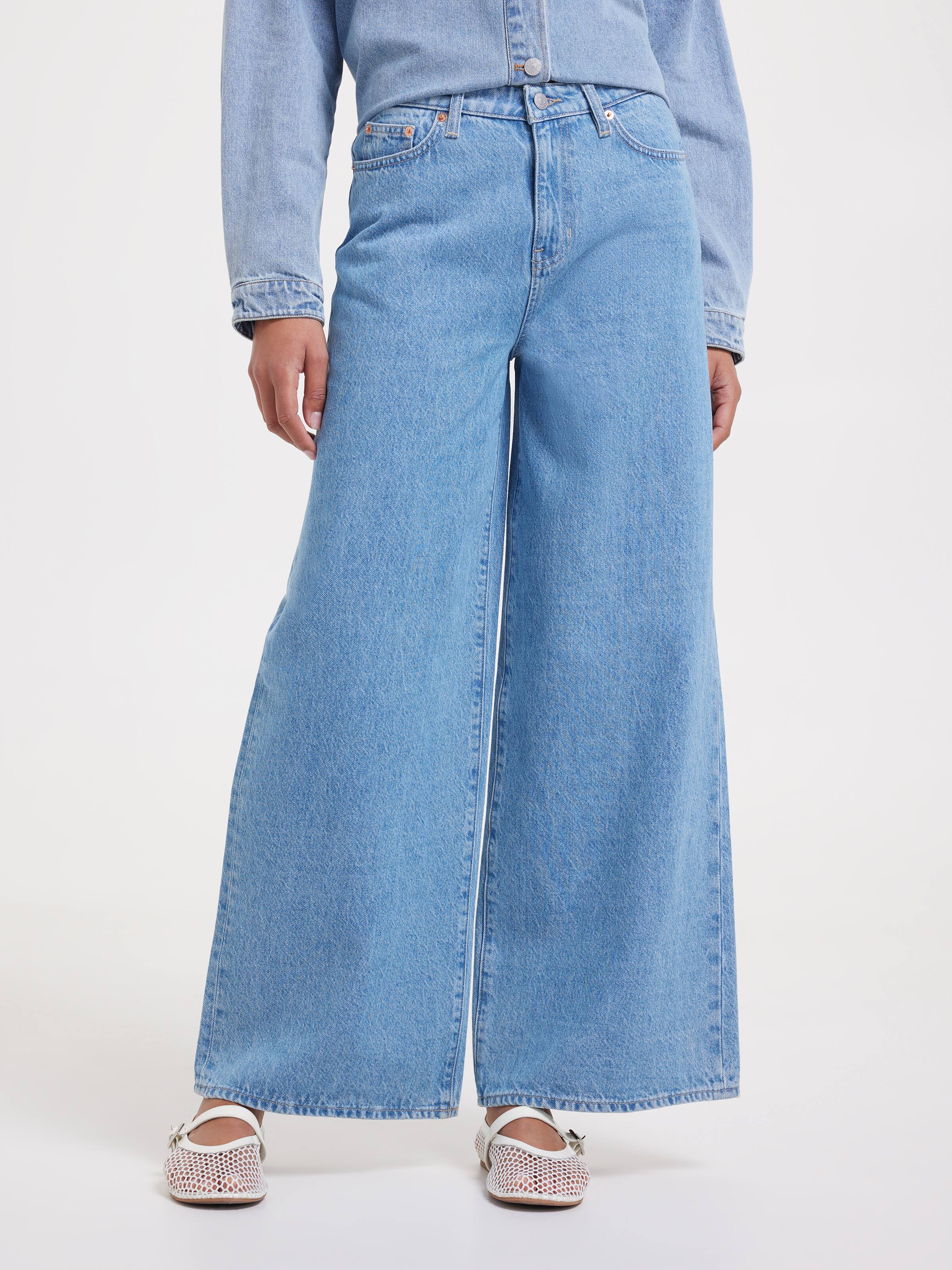 Mid Aline In Blue Edge