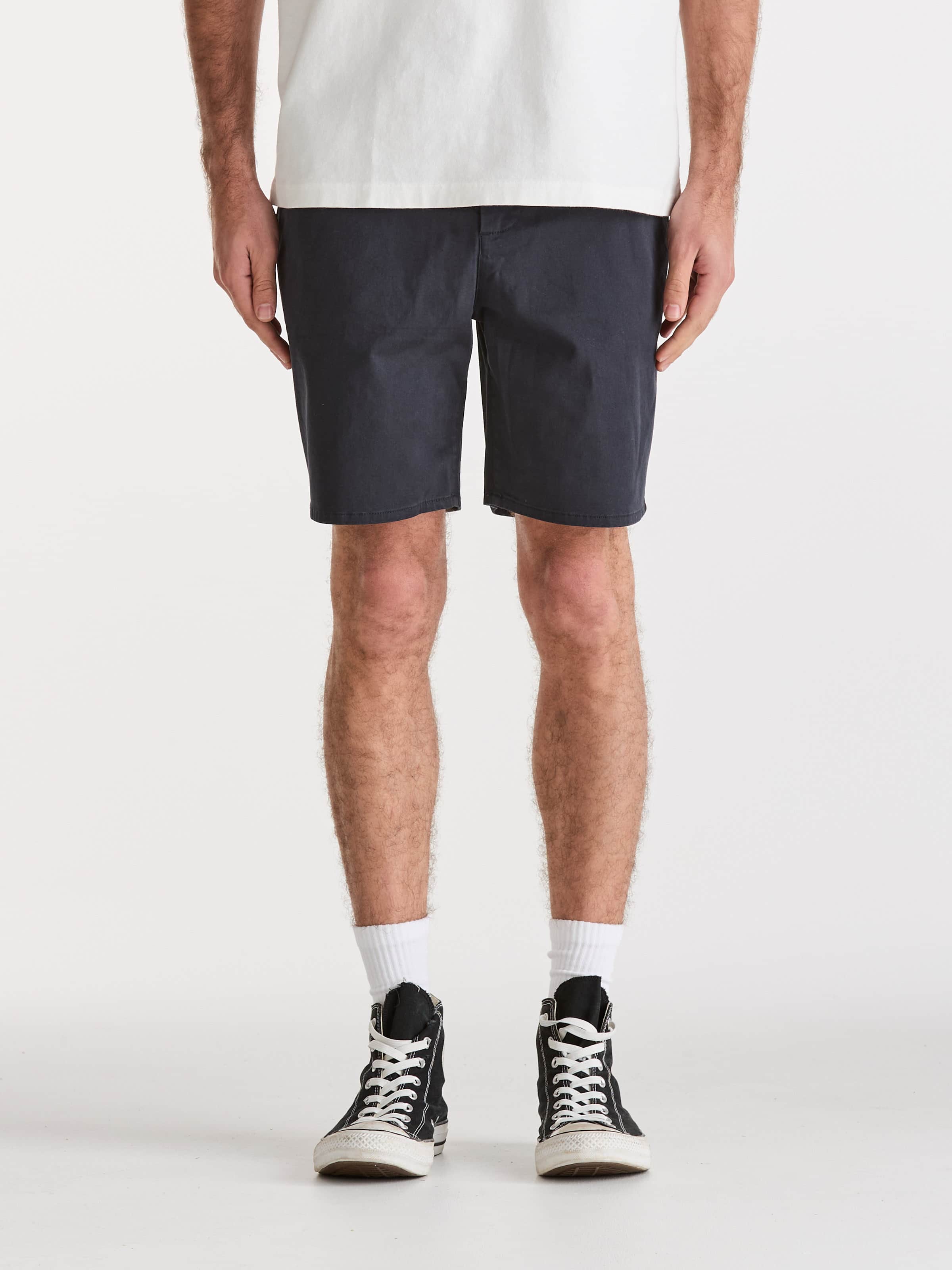 R4 Chino Short In Navy