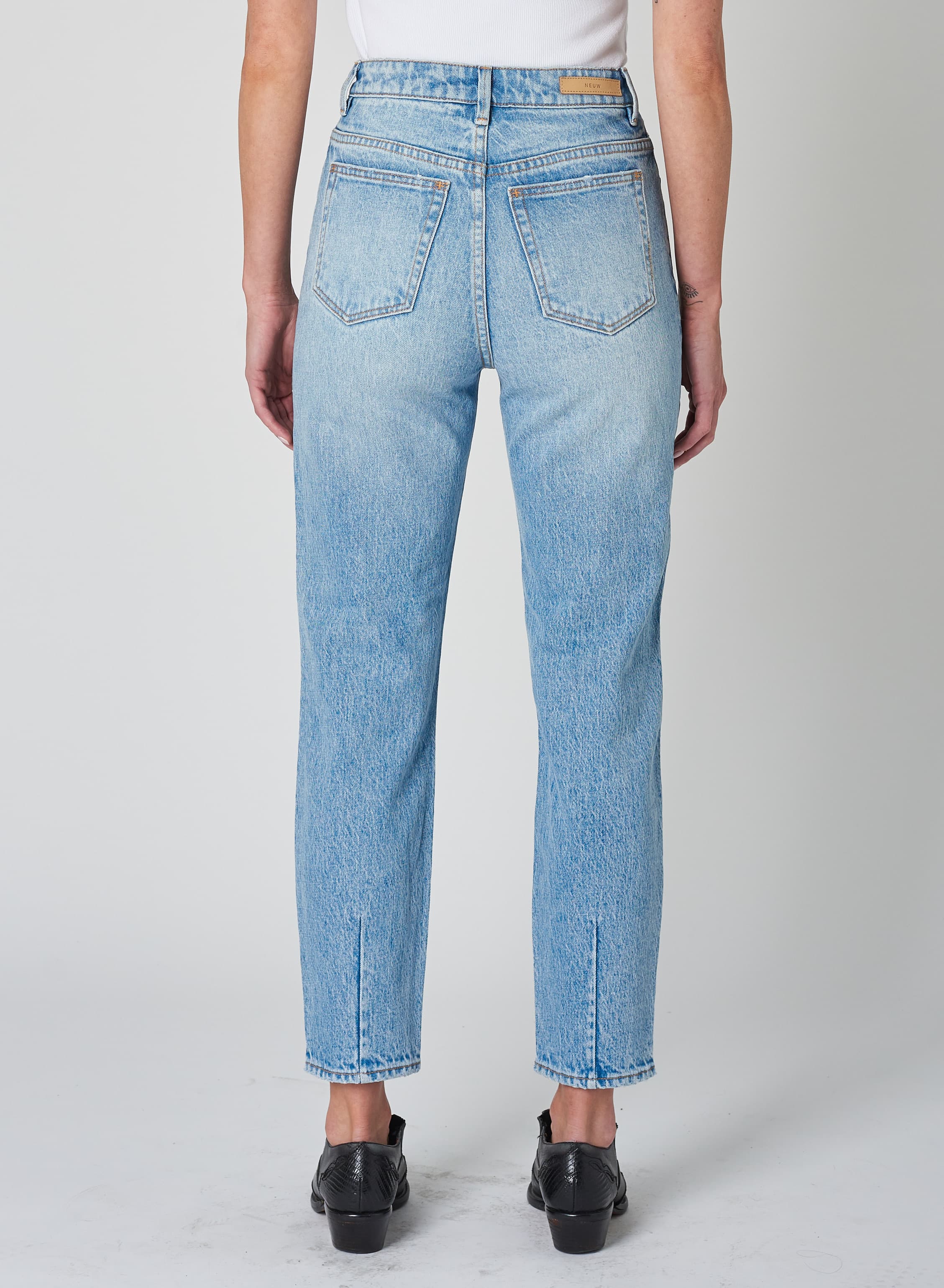 Neuw hot sale womens jeans