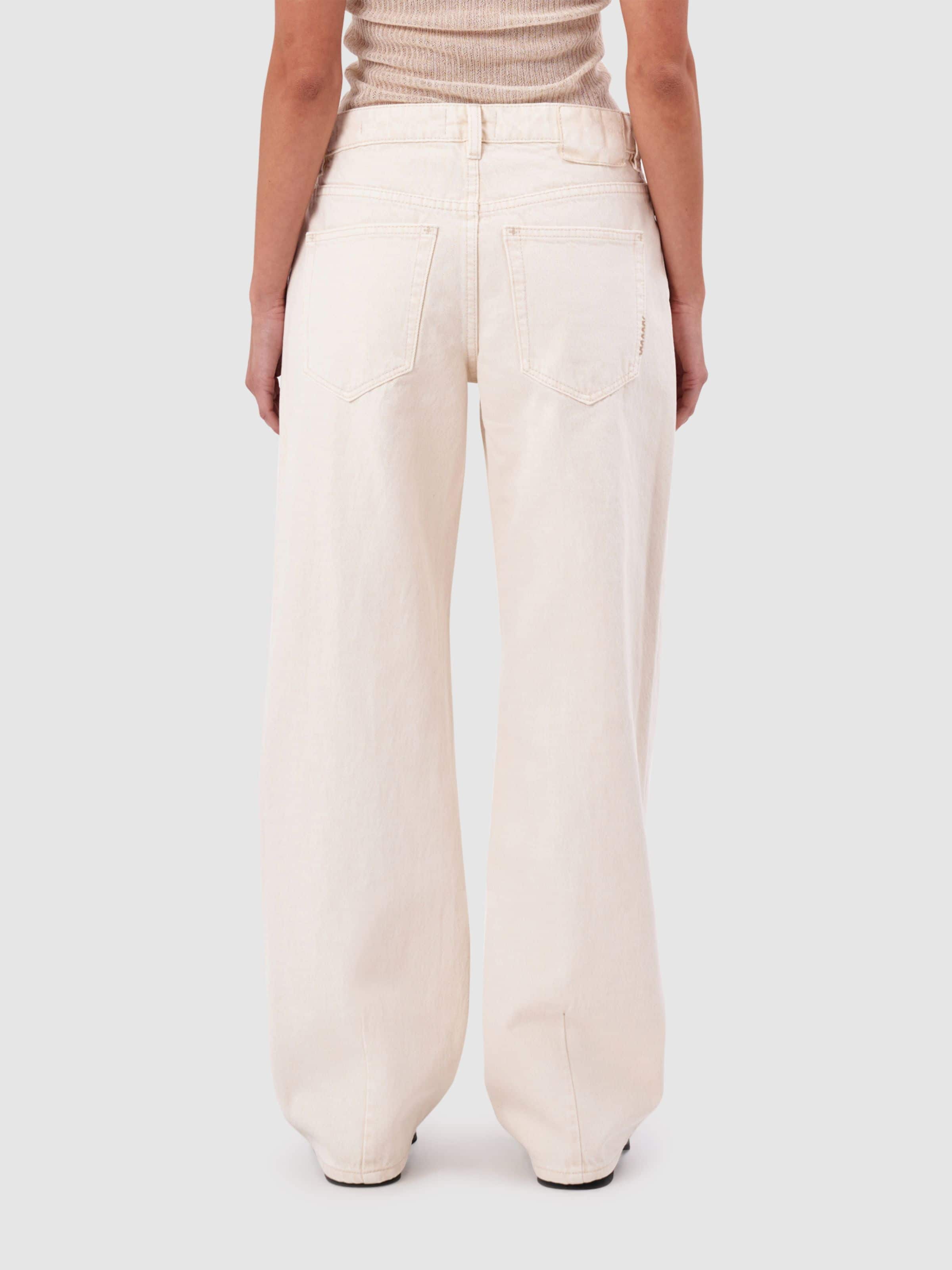 Daria Boyfriend In Cream