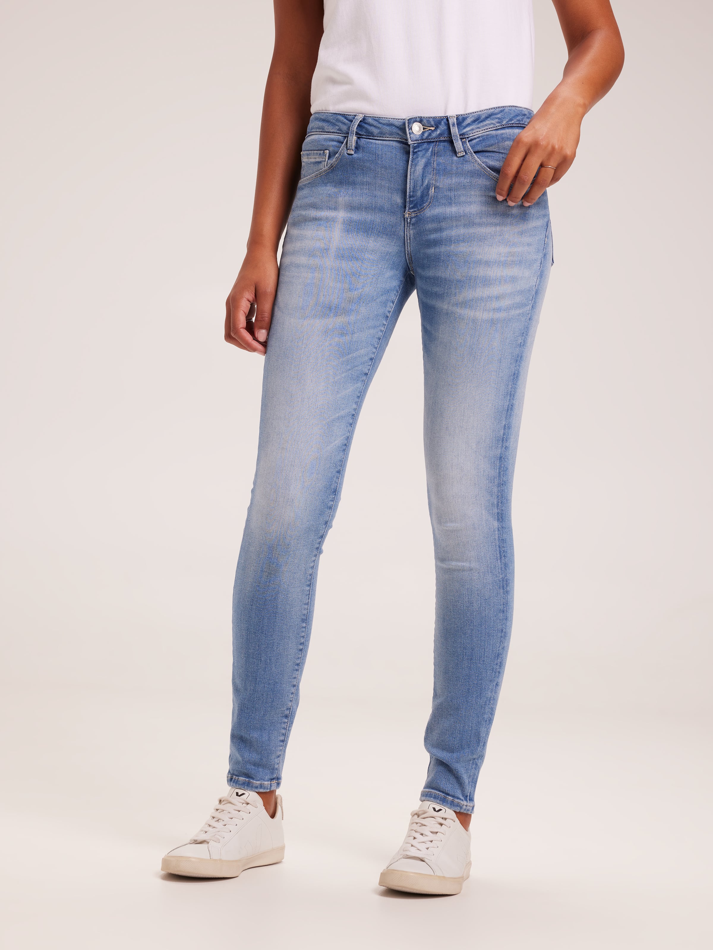 Image for Annette Mid Rise Skinny Jean In Carrie Light from JustGroupNZ