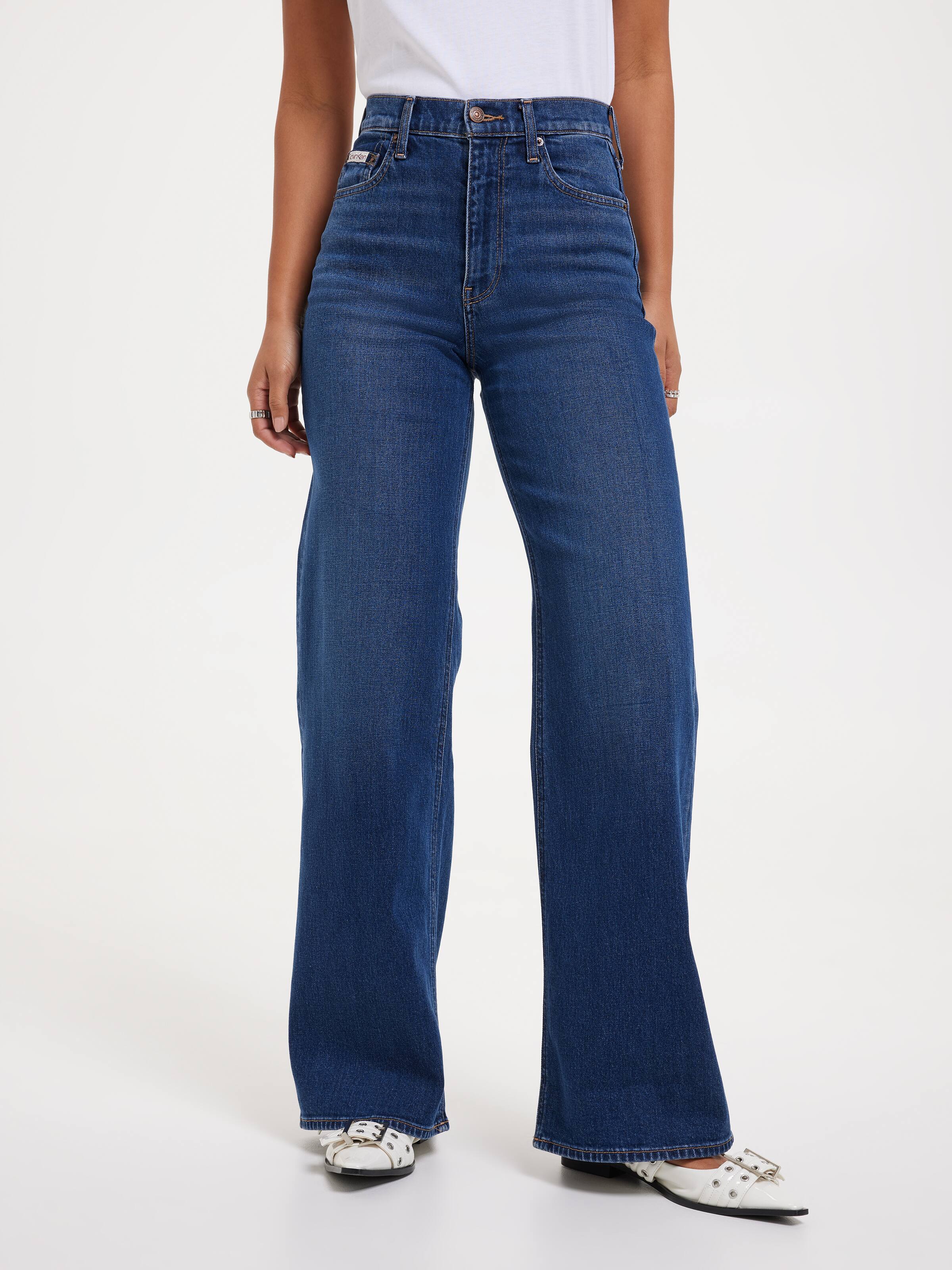 Wide Vintage Harbor 12/1