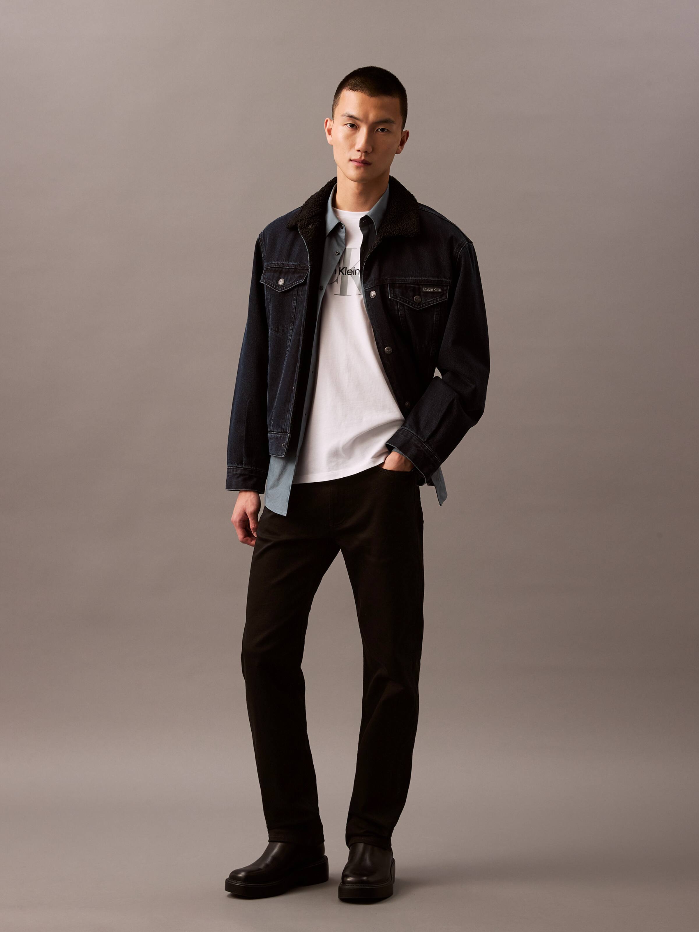 Standard Straight In Forever Black
