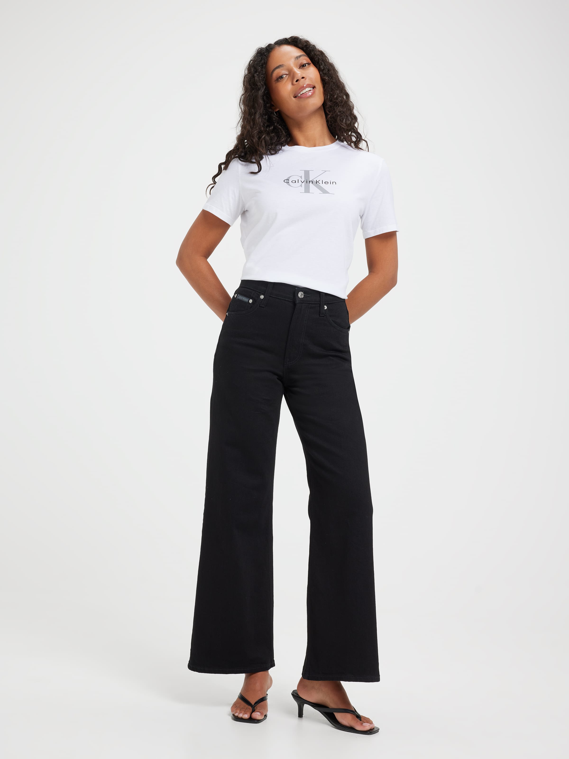 Short Sleeve Classic Crewneck Tee In Brilliant White