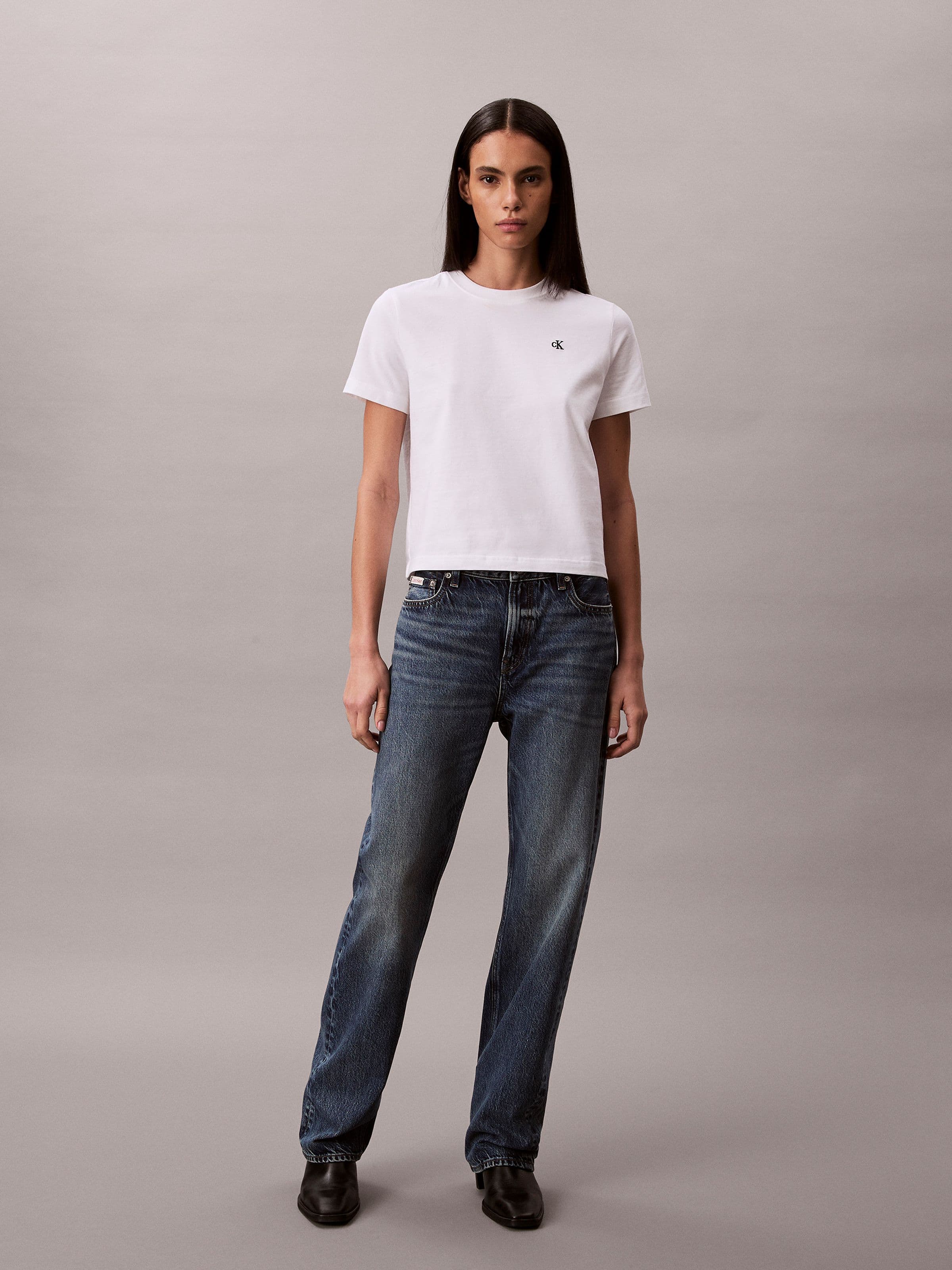 Short Sleeve Monogram Logo Crewneck Tee In White