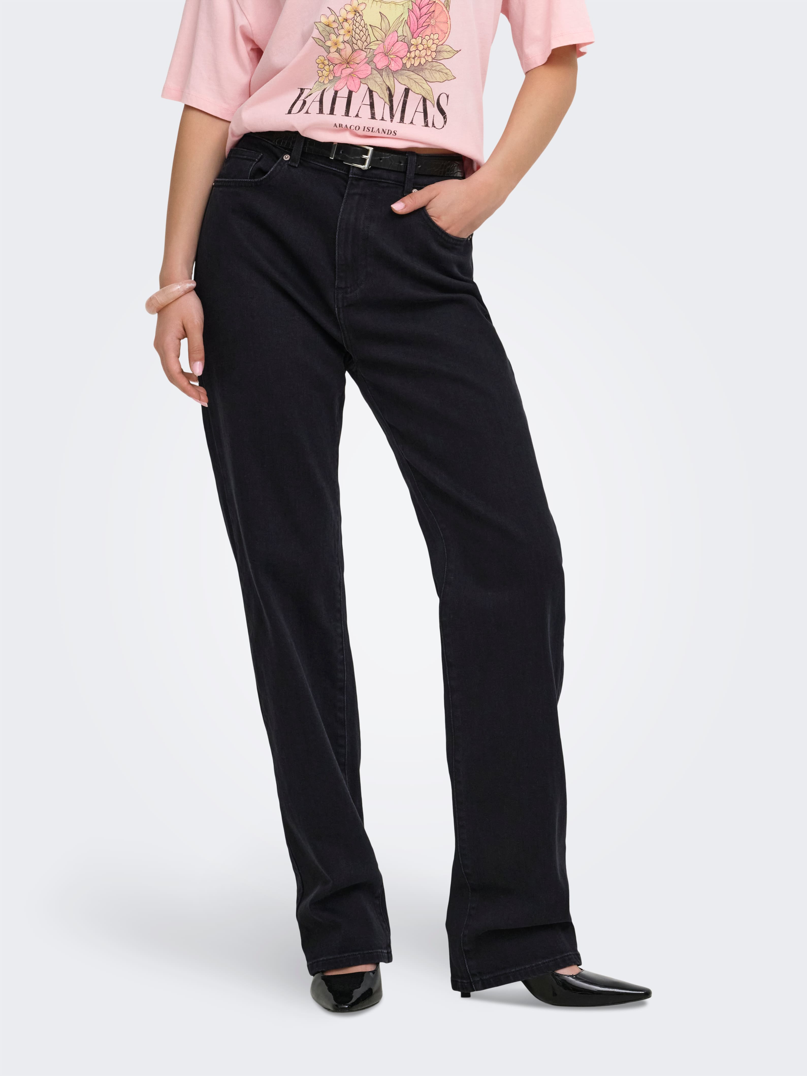 Kansas Mid Straight Ankle Jeans In Washed Black