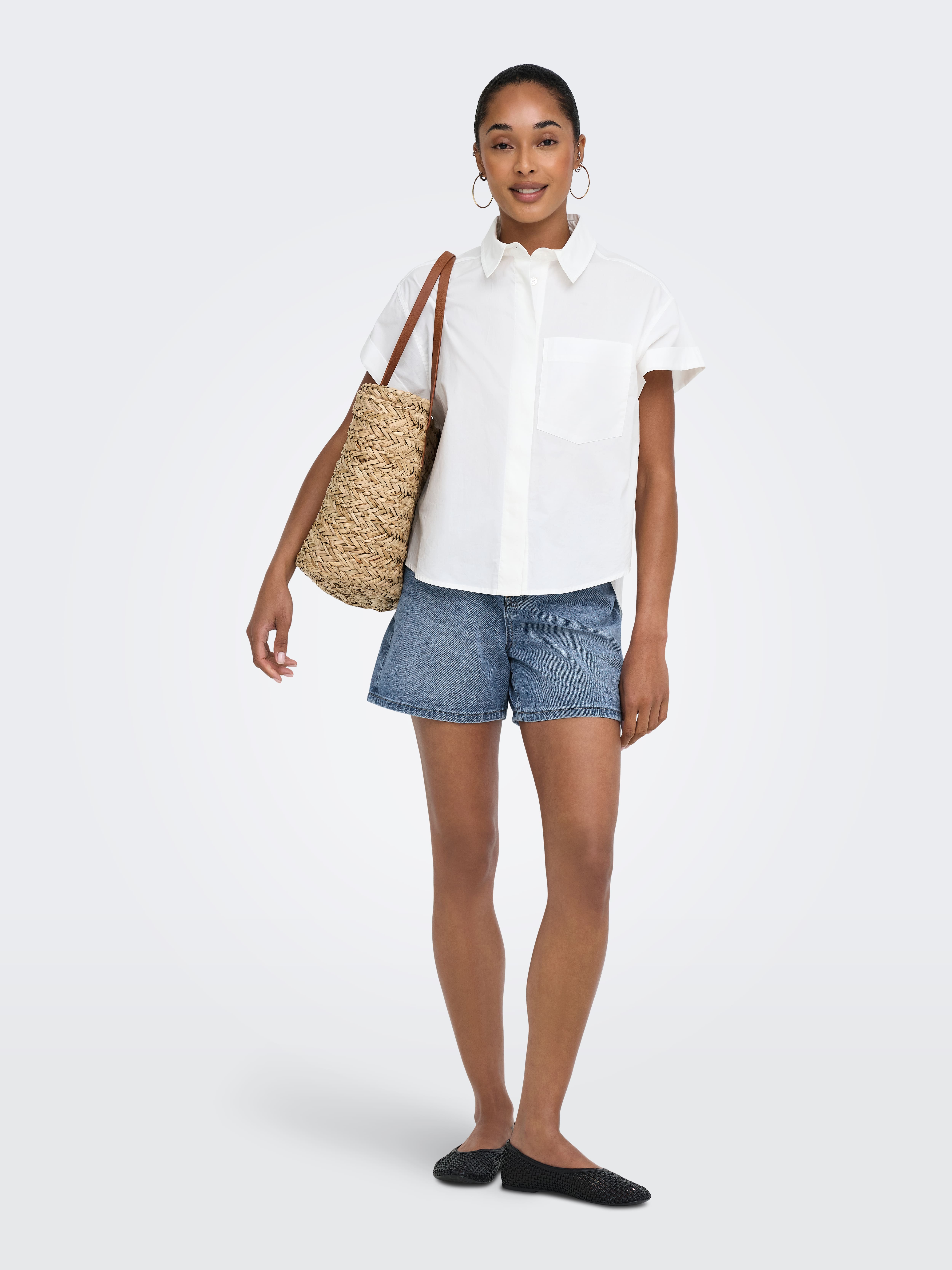 Phine Denim Shorts In Light Blue