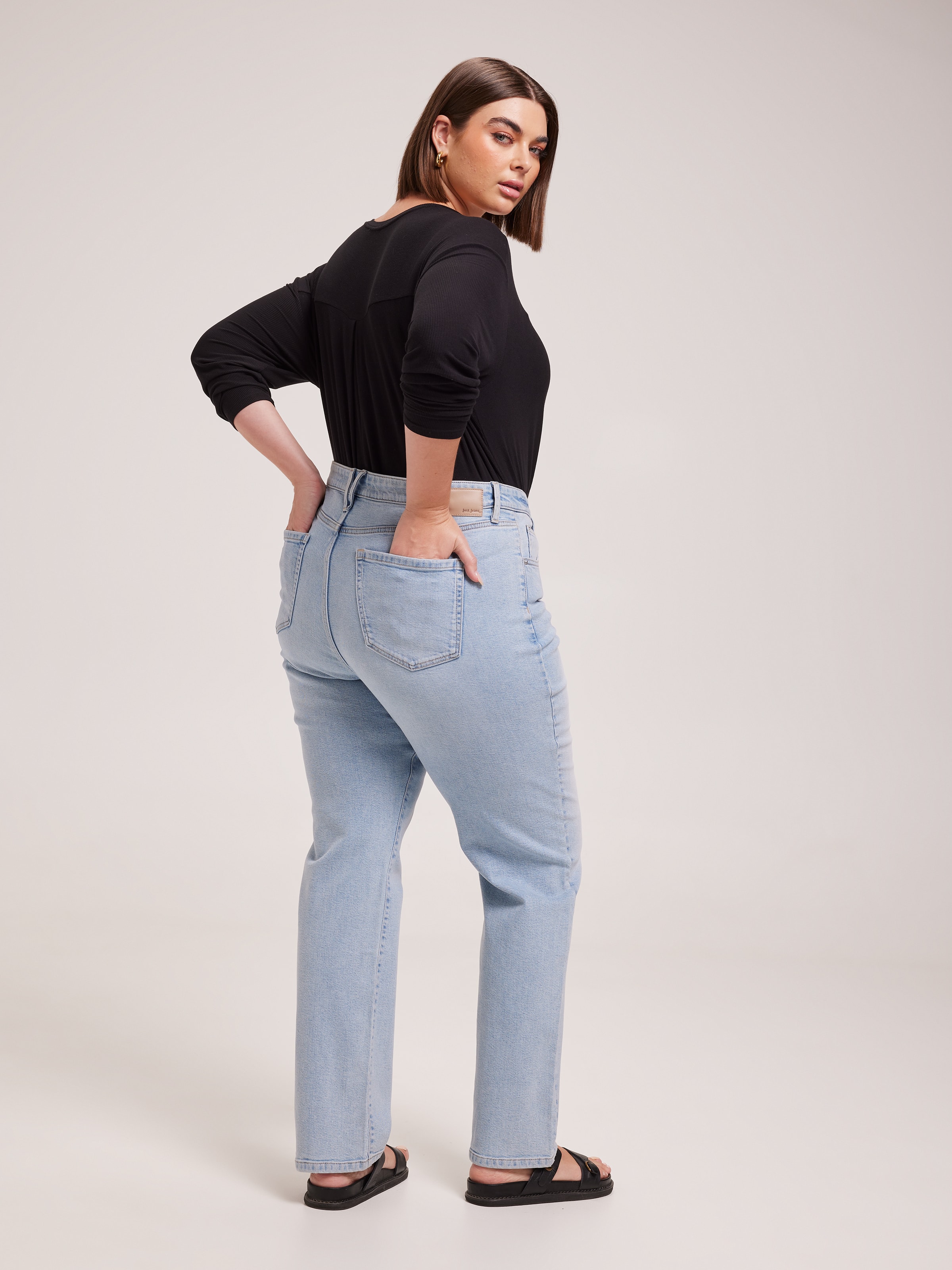 High waisted hot sale jeans curve