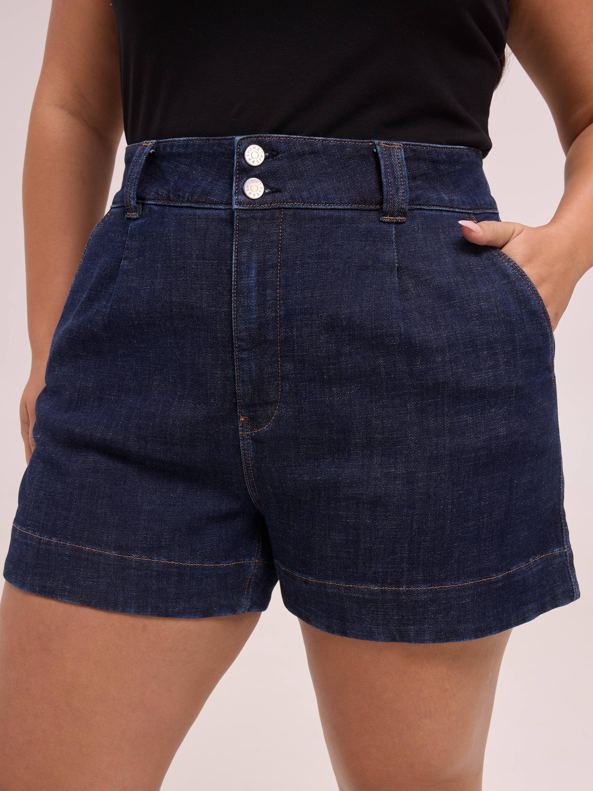 Curve Originals Pleat Front Short