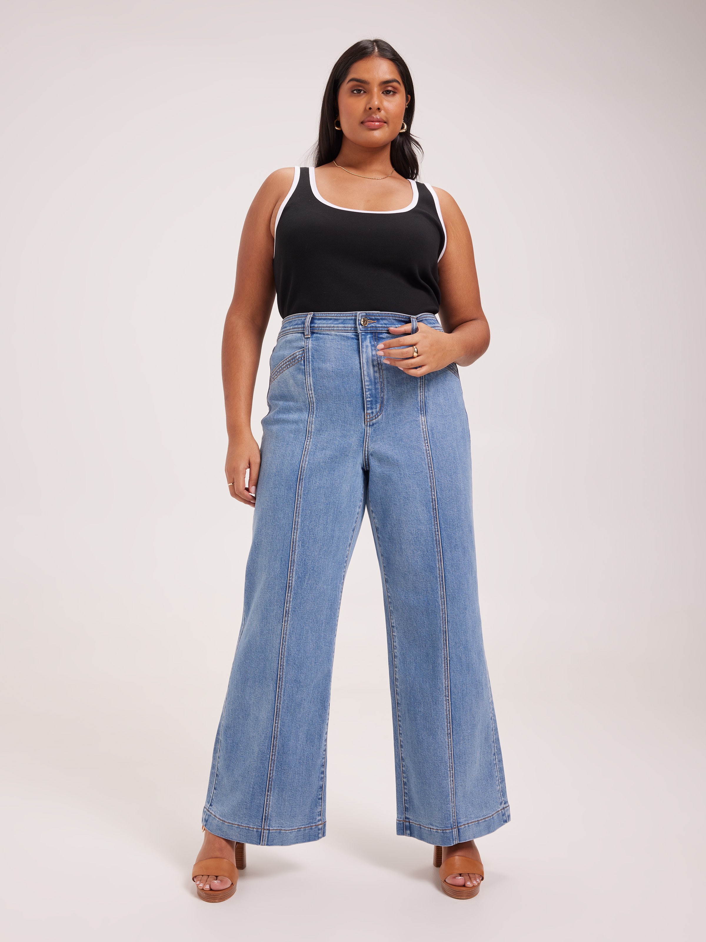 Curve Super Seam Front Wide Leg Jean